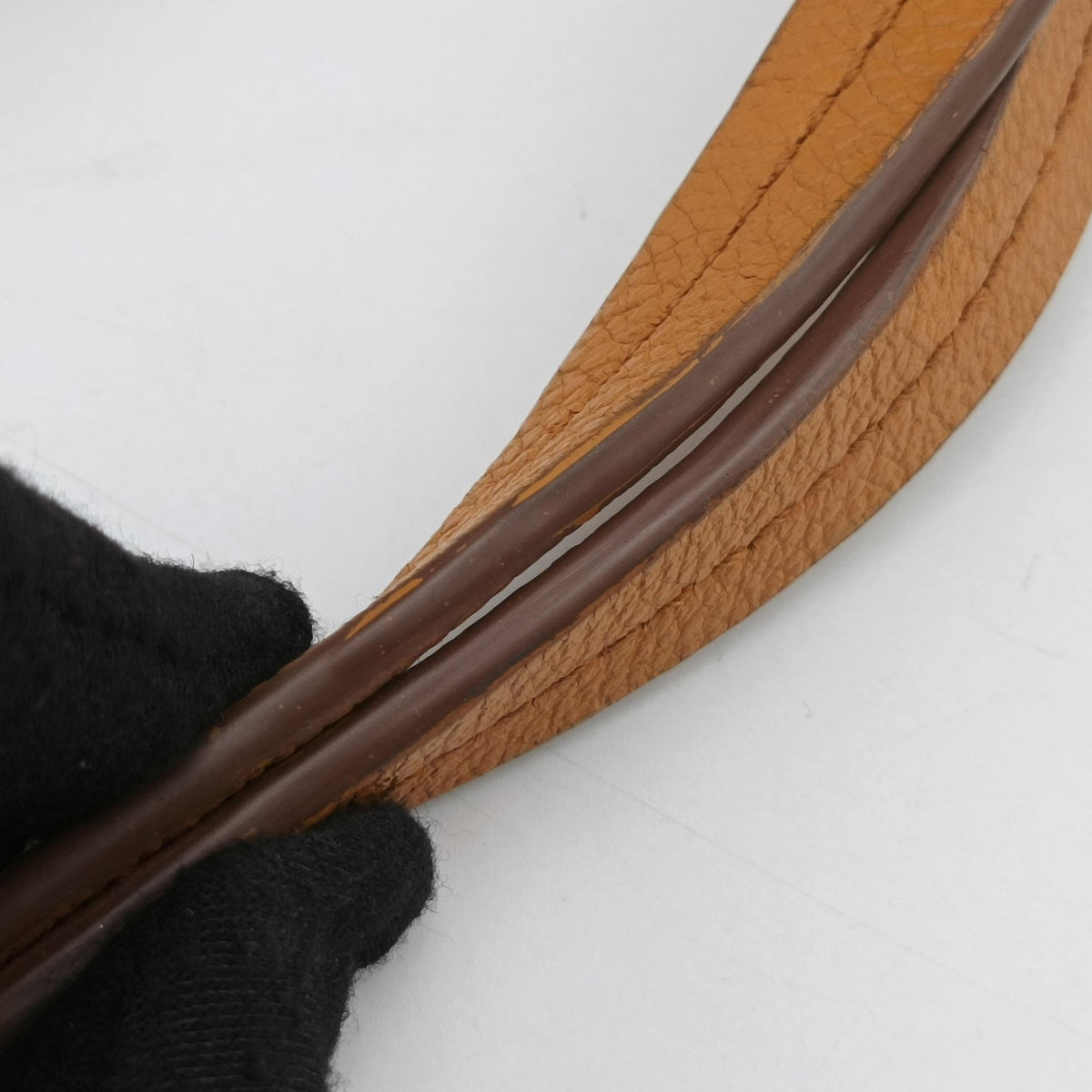 Secondhand Louis Vuitton Lumineuse PM saffron Monogram Empreinte M94324 shoulderbag | stylenewstar