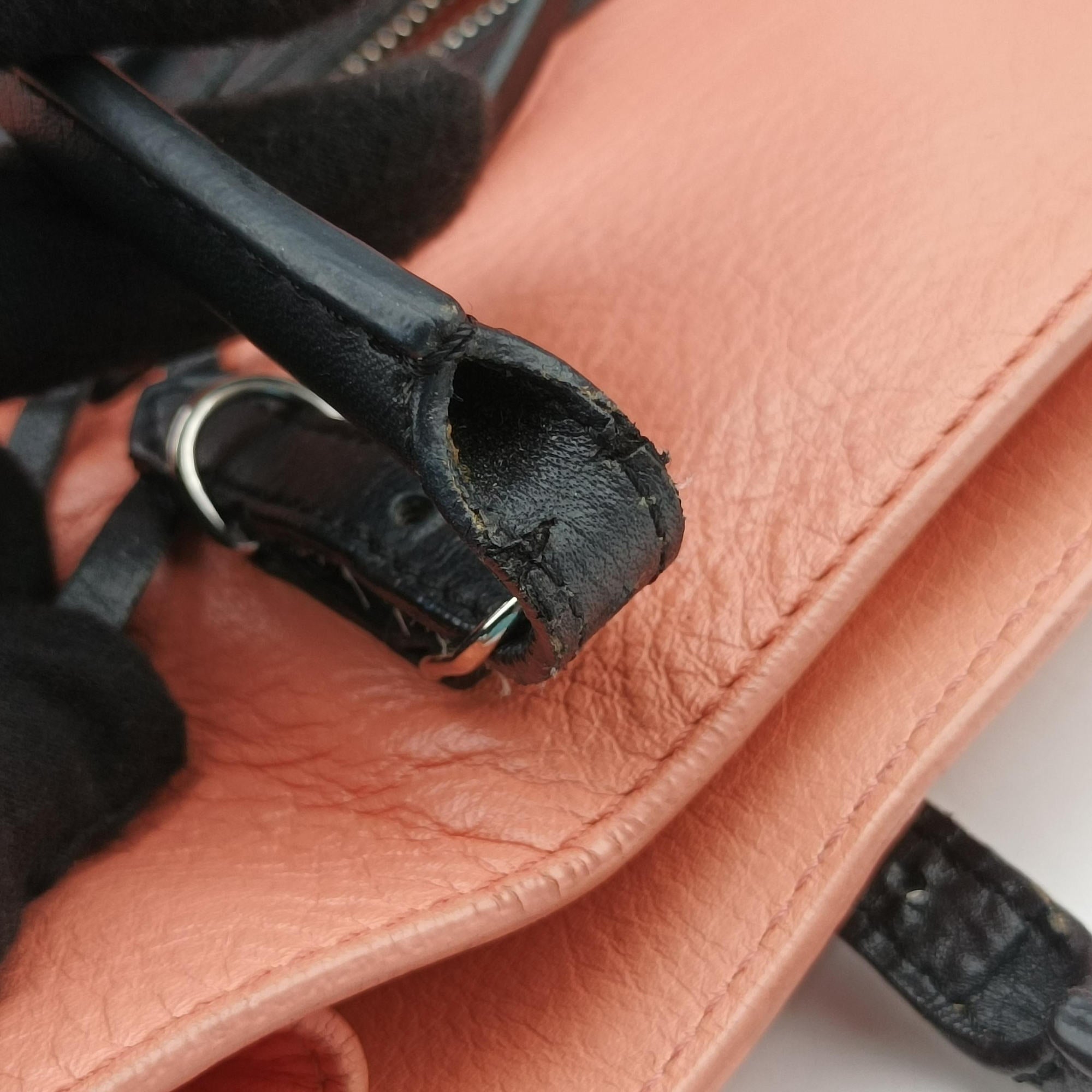 Pre-owned Balenciaga Paper Pink x Black Leather  handbag | stylenewstar