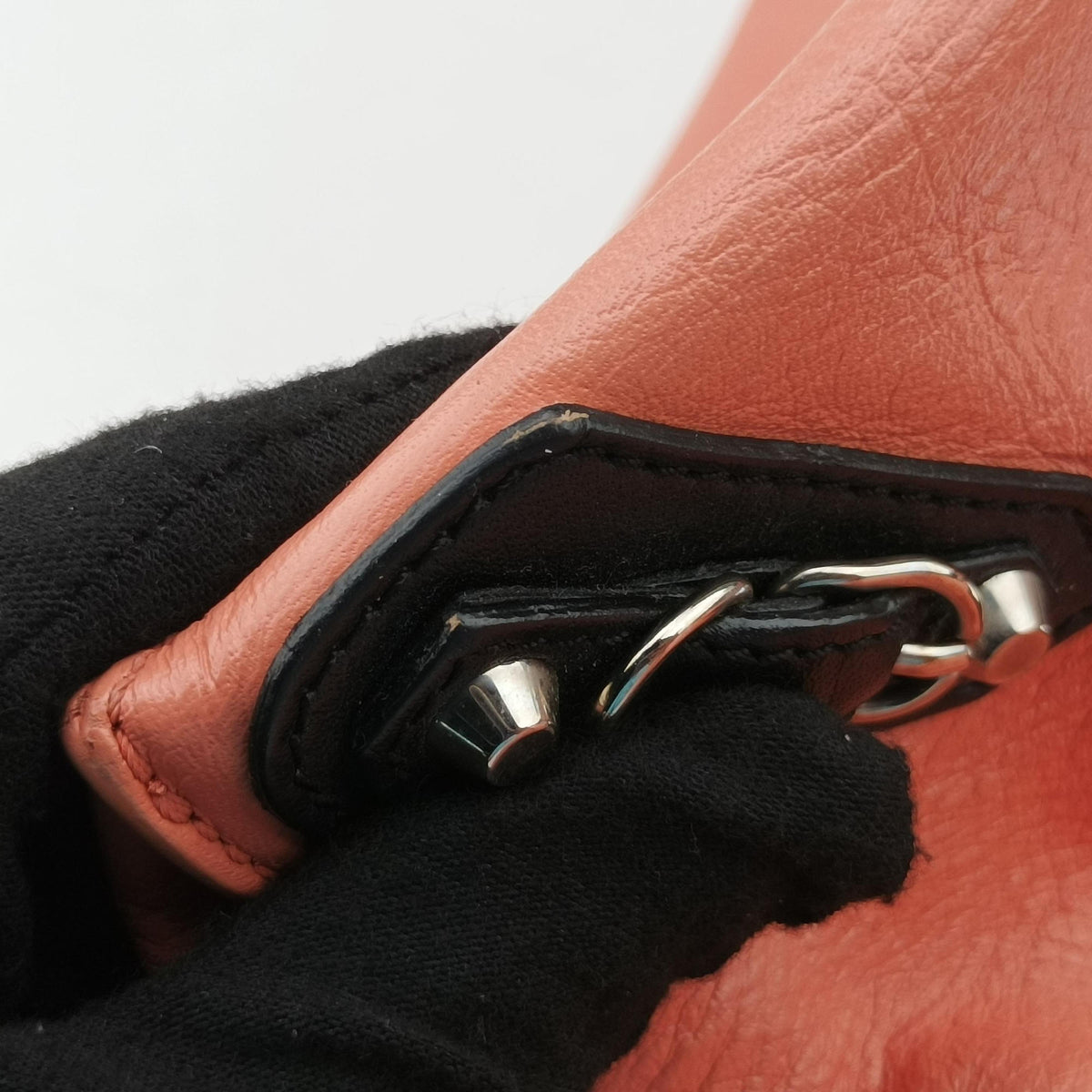 Pre-owned Balenciaga Paper Pink x Black Leather  handbag | stylenewstar