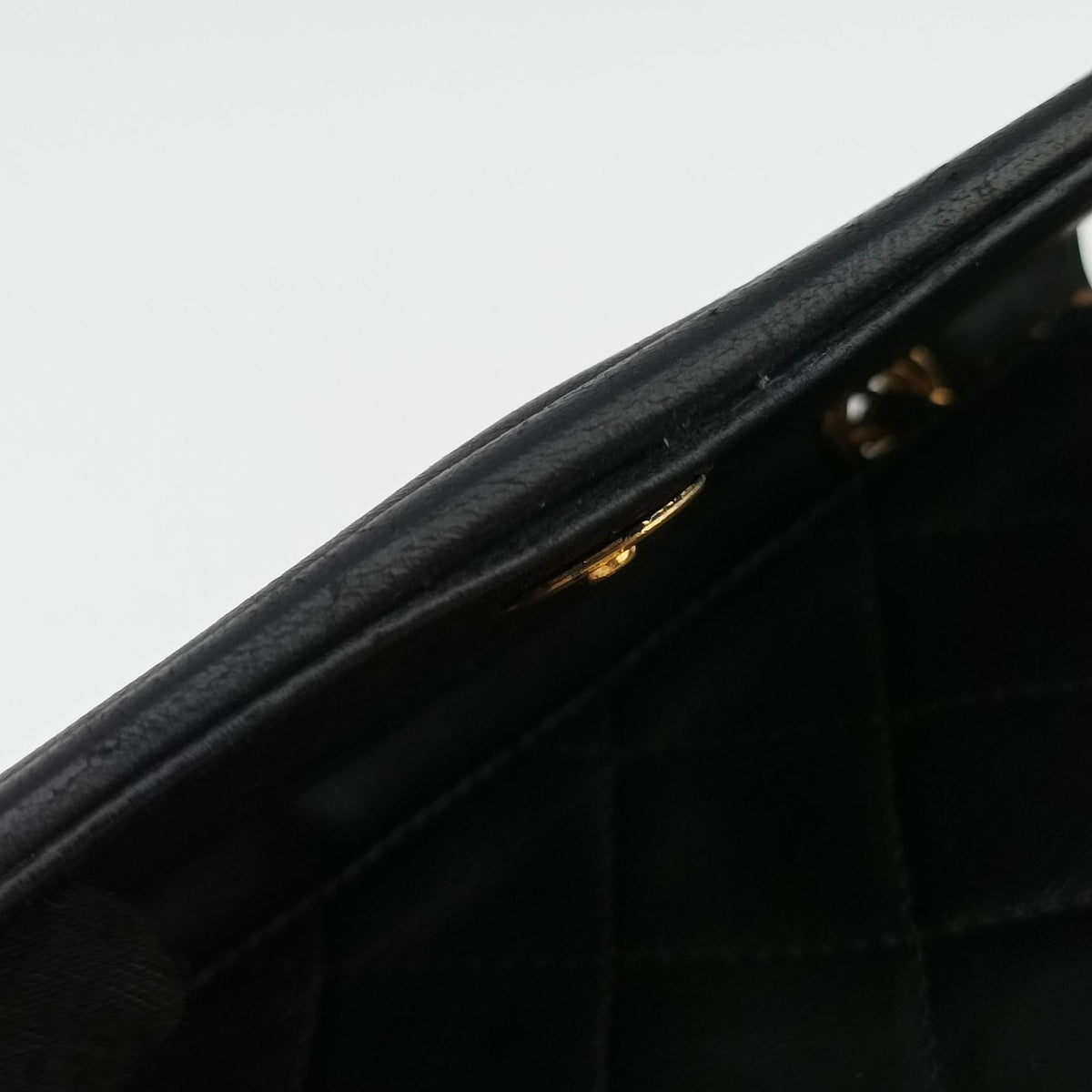 Pre-owned Chanel Matelasse fringe Black Lambskin  shoulderbag | stylenewstar