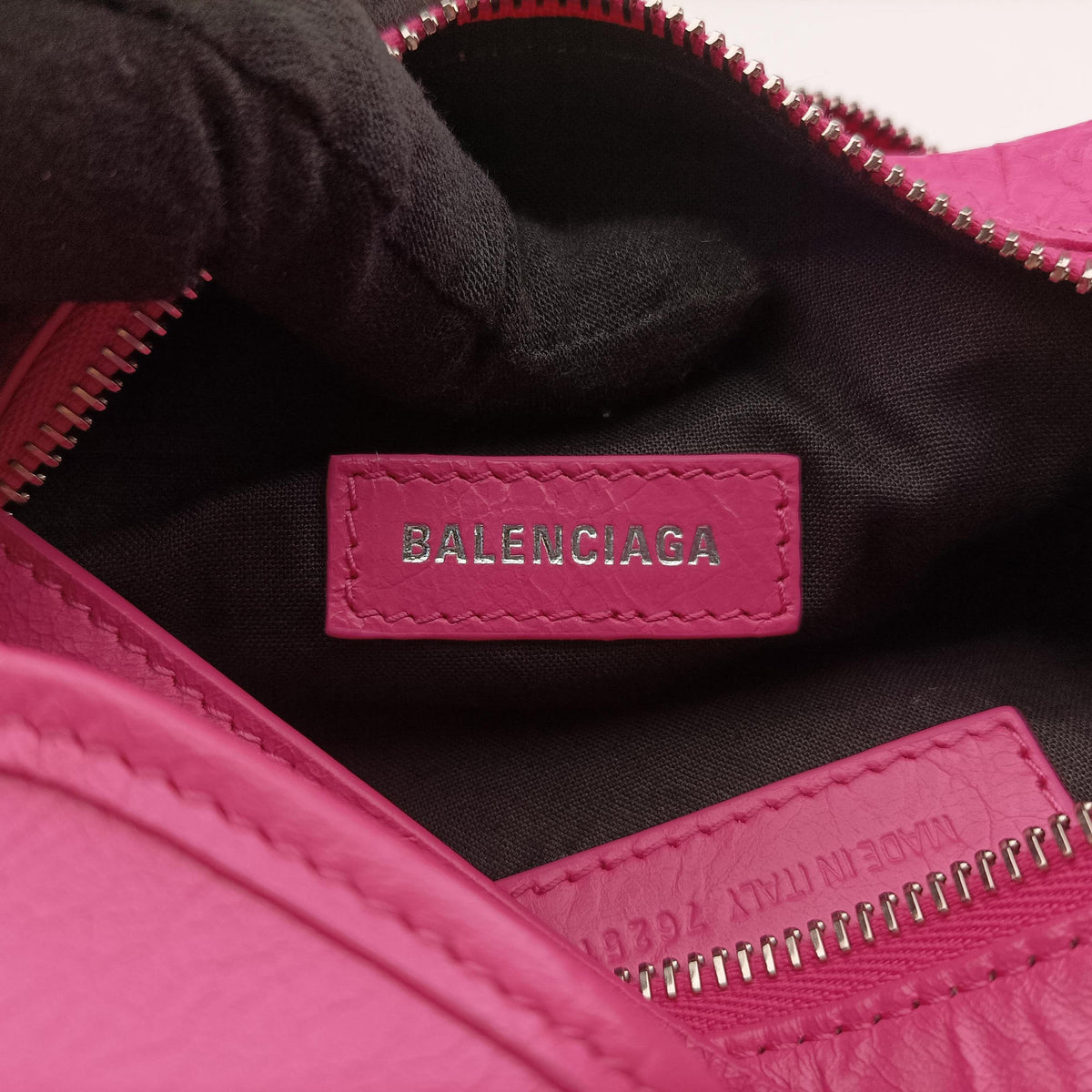 Secondhand Balenciaga Superbusy XS Sling Bag Pink leather 762516 shoulderbag | stylenewstar