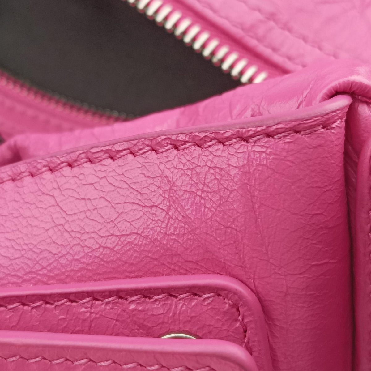 Secondhand Balenciaga Superbusy XS Sling Bag Pink leather 762516 shoulderbag | stylenewstar