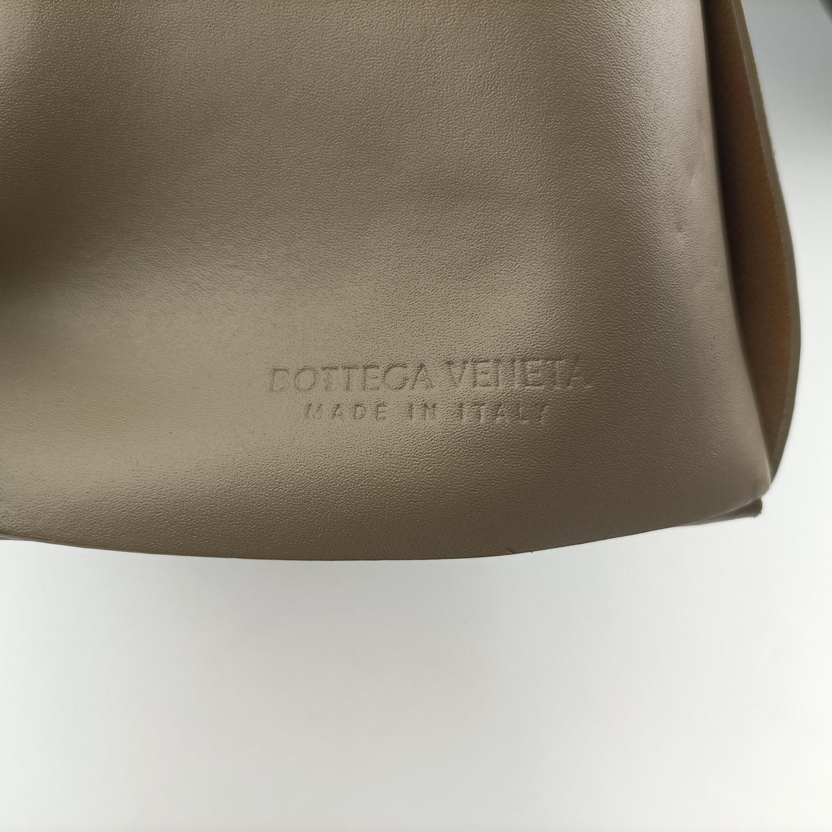 Secondhand Bottega Veneta The Arco Briefcase khaki lambskin  shoulderbag | stylenewstar