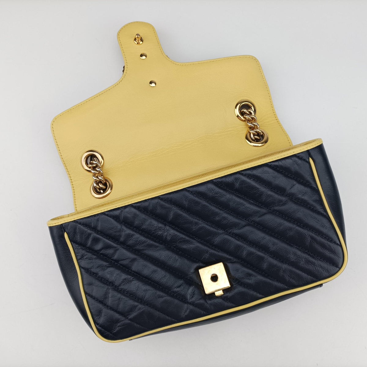 Pre-owned Gucci GG Marmont Navy×Red×Yellow Leather 443497 shoulderbag | stylenewstar