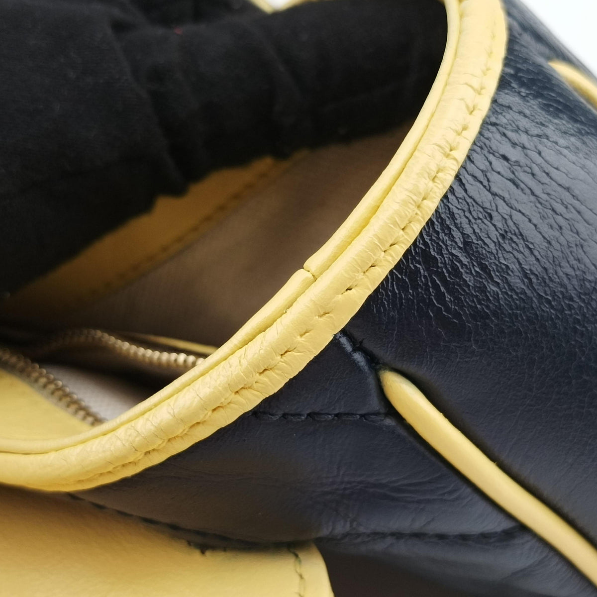 Pre-owned Gucci GG Marmont Navy×Red×Yellow Leather 443497 shoulderbag | stylenewstar