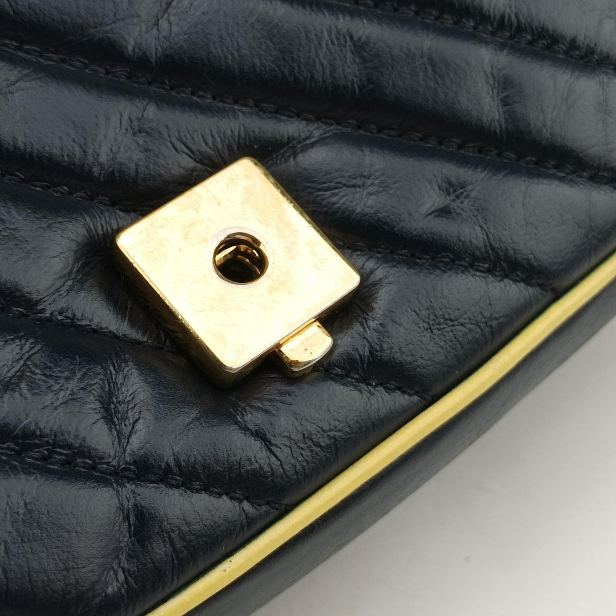 Pre-owned Gucci GG Marmont Navy×Red×Yellow Leather 443497 shoulderbag | stylenewstar