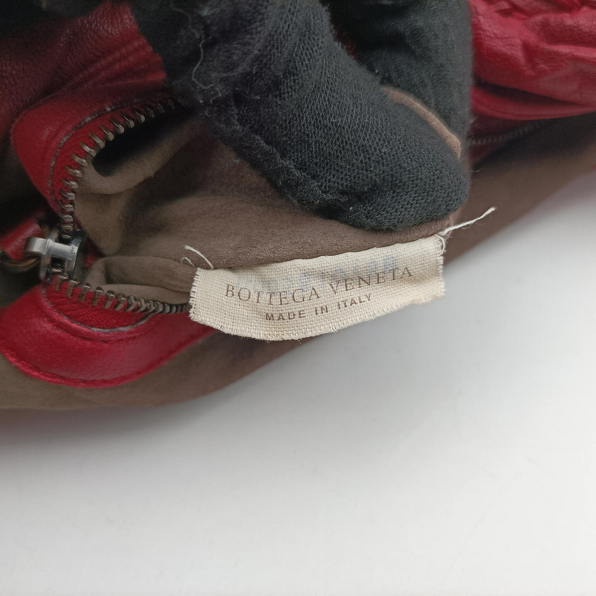 Vintage Bottega Veneta Intrecciato Red Lambskin  handbag | stylenewstar
