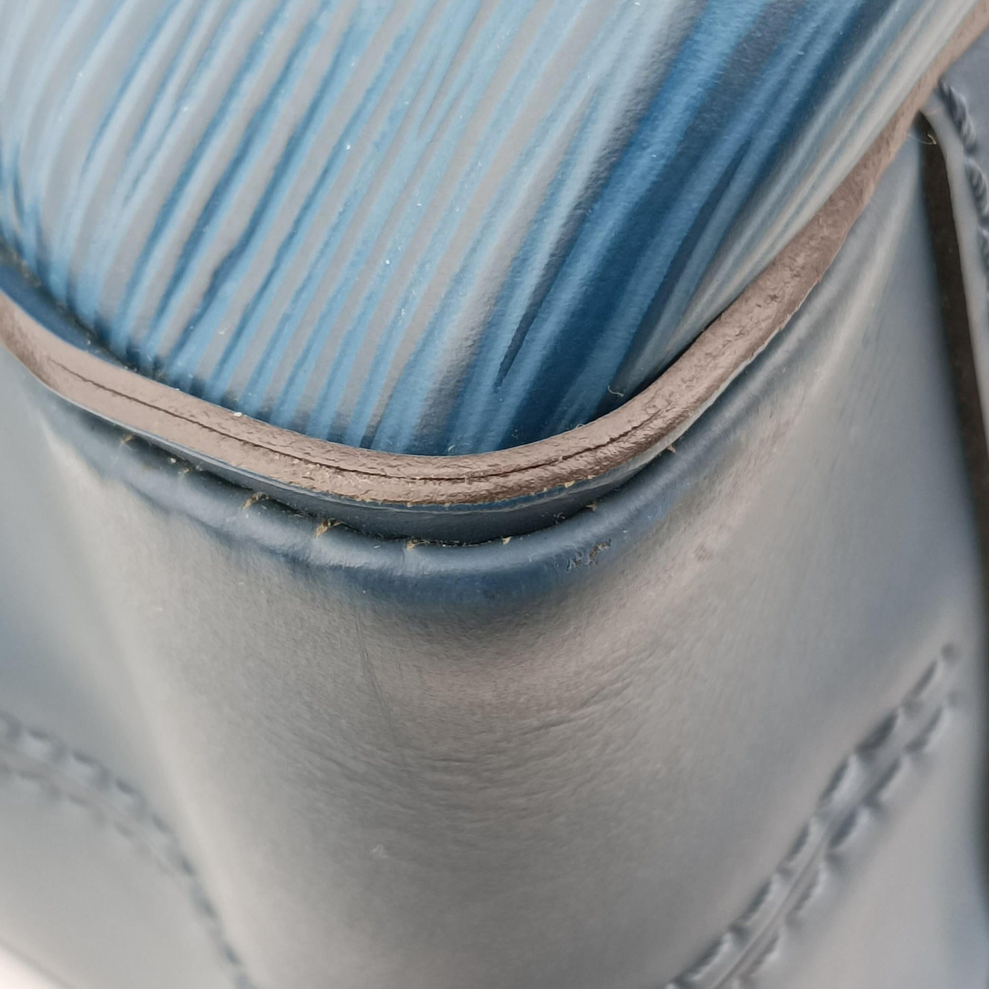Pre-owned Louis Vuitton Porto Document Business PDB Blue Celeste Epi M54043 shoulderbag | stylenewstar