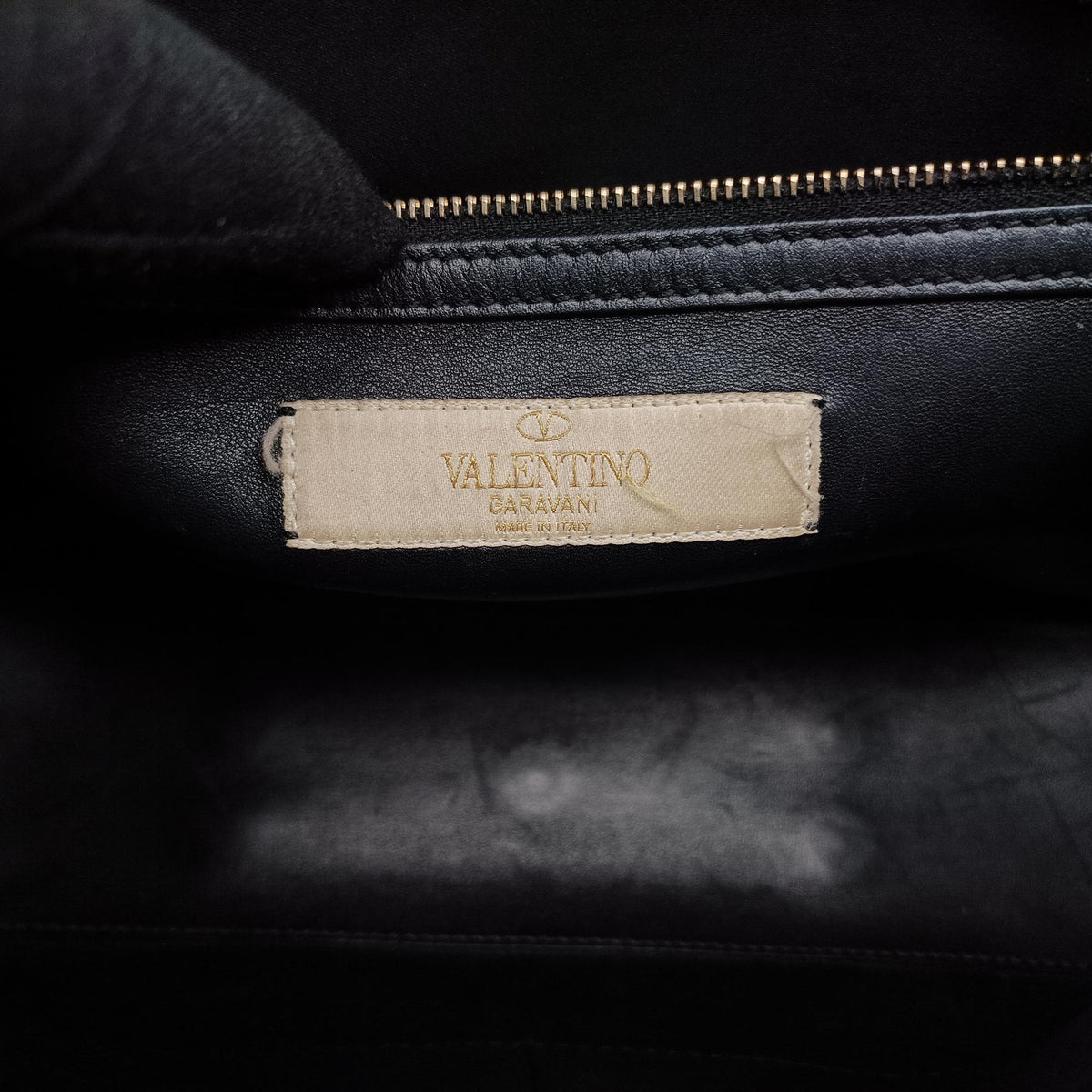 Secondhand Valentino My Rockstud Black Smooth Calfskin Leather  handbag | stylenewstar