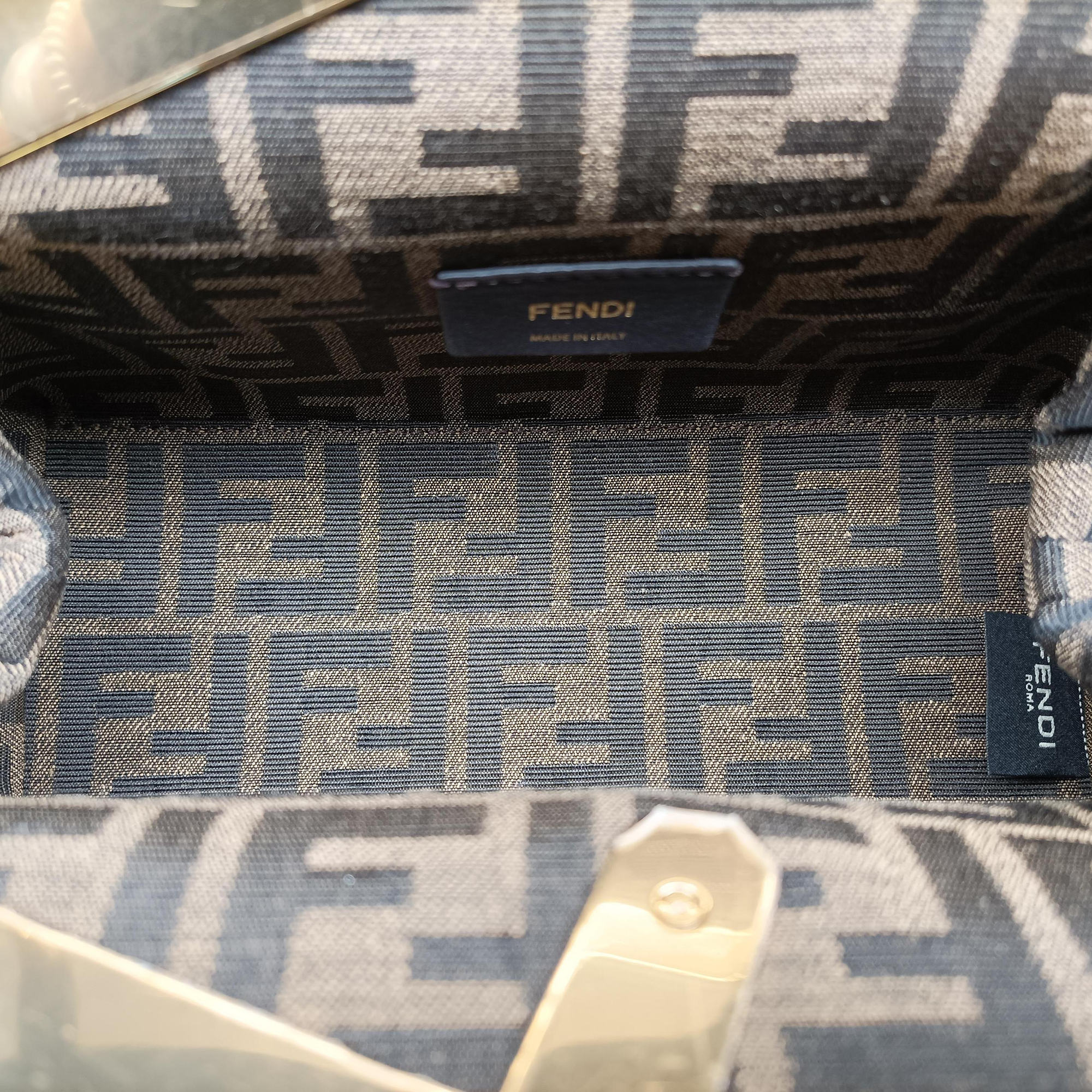 Secondhand Fendi First White Cotton 8BP129 shoulderbag | stylenewstar