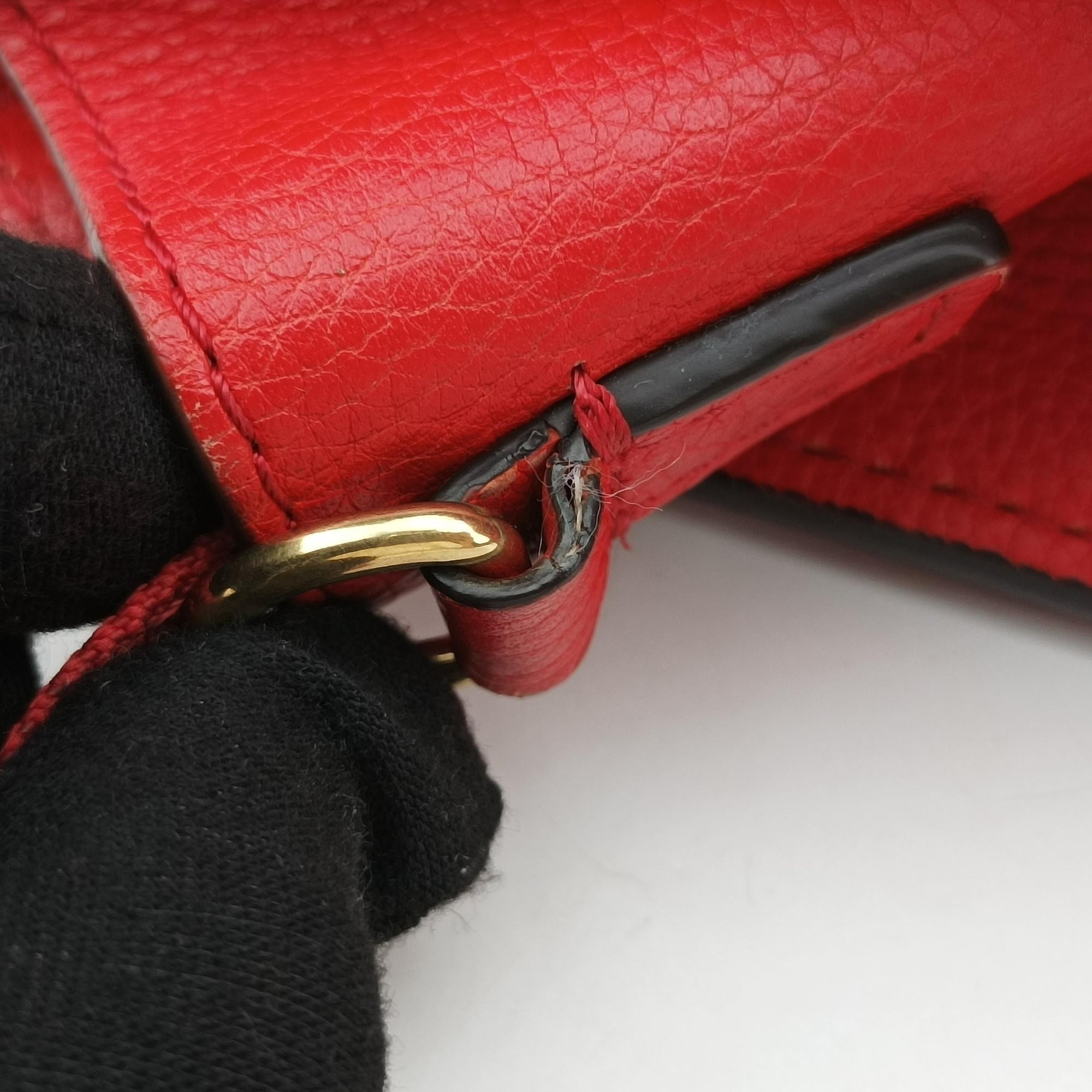 Pre-owned Celine luggage nano shopper Red Leather  shoulderbag | stylenewstar