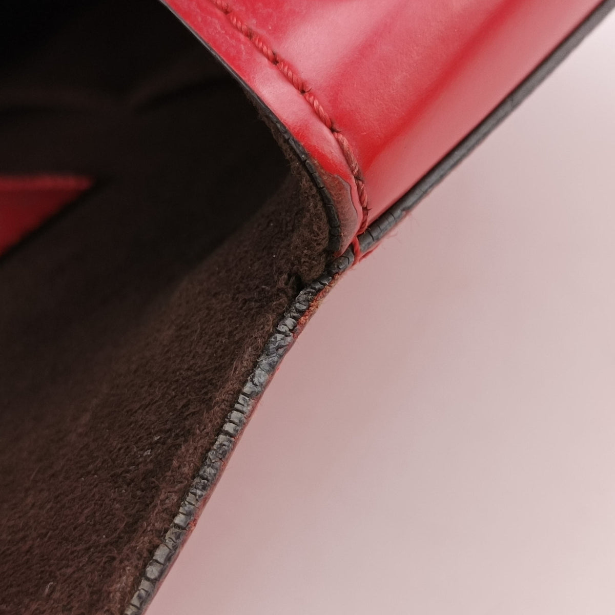 Vintage Louis Vuitton ClunyBB Red Epi M41337 shoulderbag | stylenewstar