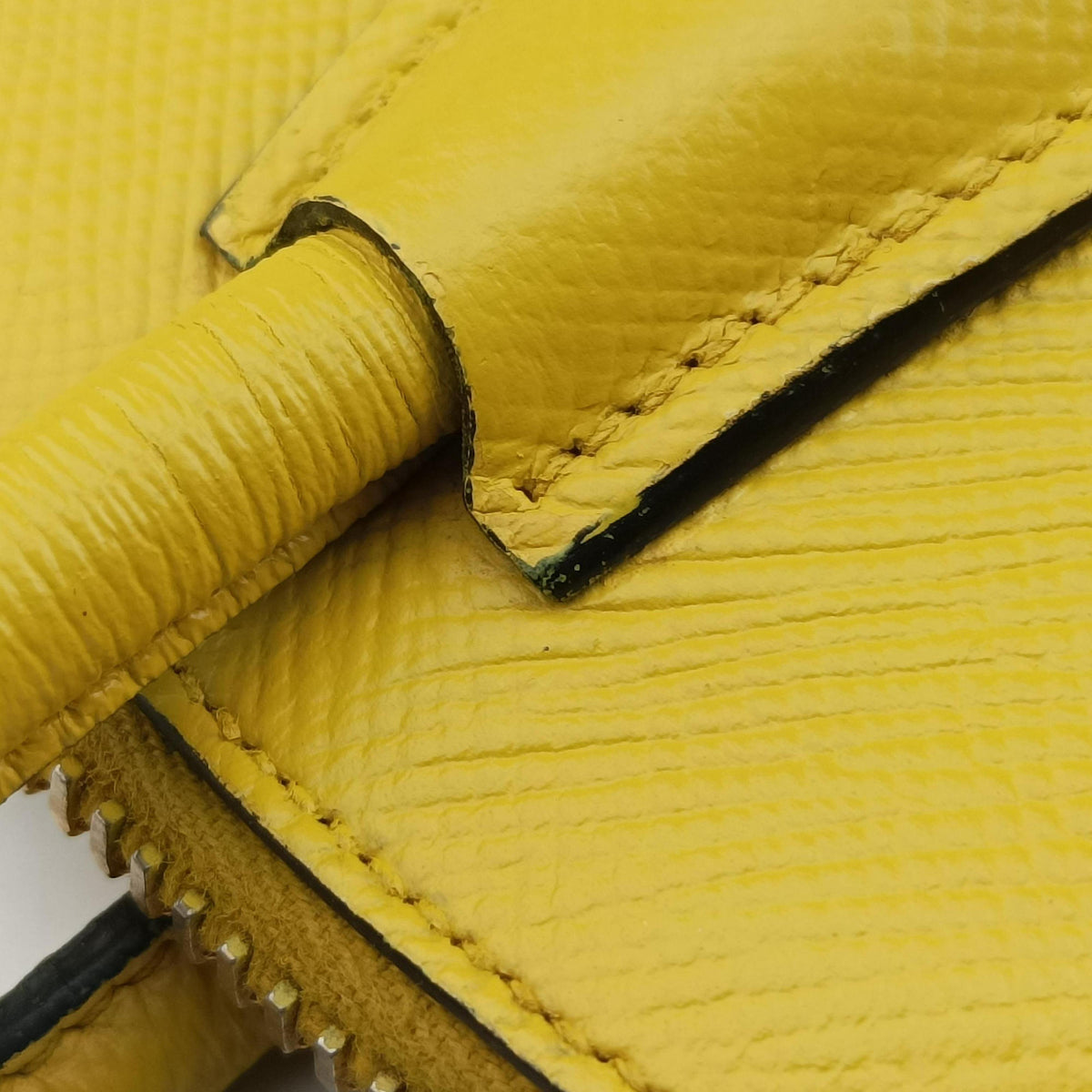 Secondhand Prada Cuir Top Handle Yellow SAFFIANO Leather BL0902 shoulderbag | stylenewstar