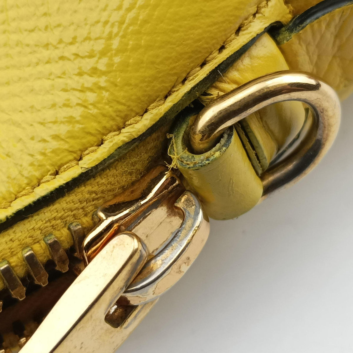 Secondhand Prada Cuir Top Handle Yellow SAFFIANO Leather BL0902 shoulderbag | stylenewstar