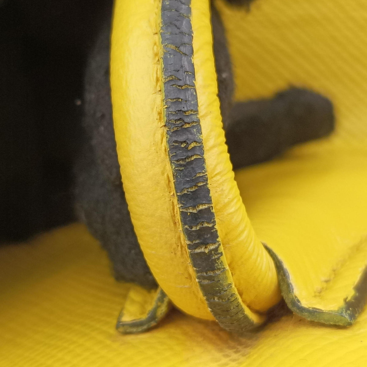 Secondhand Prada Cuir Top Handle Yellow SAFFIANO Leather BL0902 shoulderbag | stylenewstar