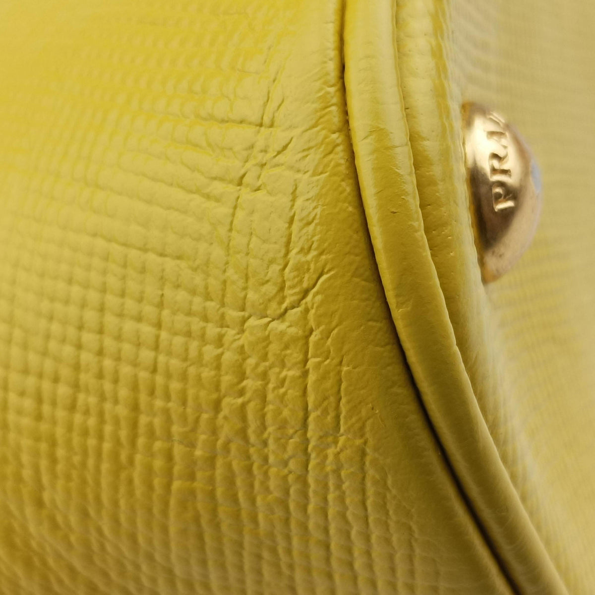 Secondhand Prada Cuir Top Handle Yellow SAFFIANO Leather BL0902 shoulderbag | stylenewstar