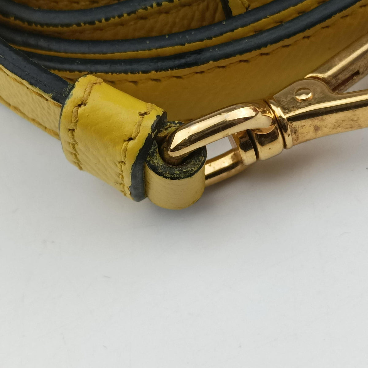 Secondhand Prada Cuir Top Handle Yellow SAFFIANO Leather BL0902 shoulderbag | stylenewstar