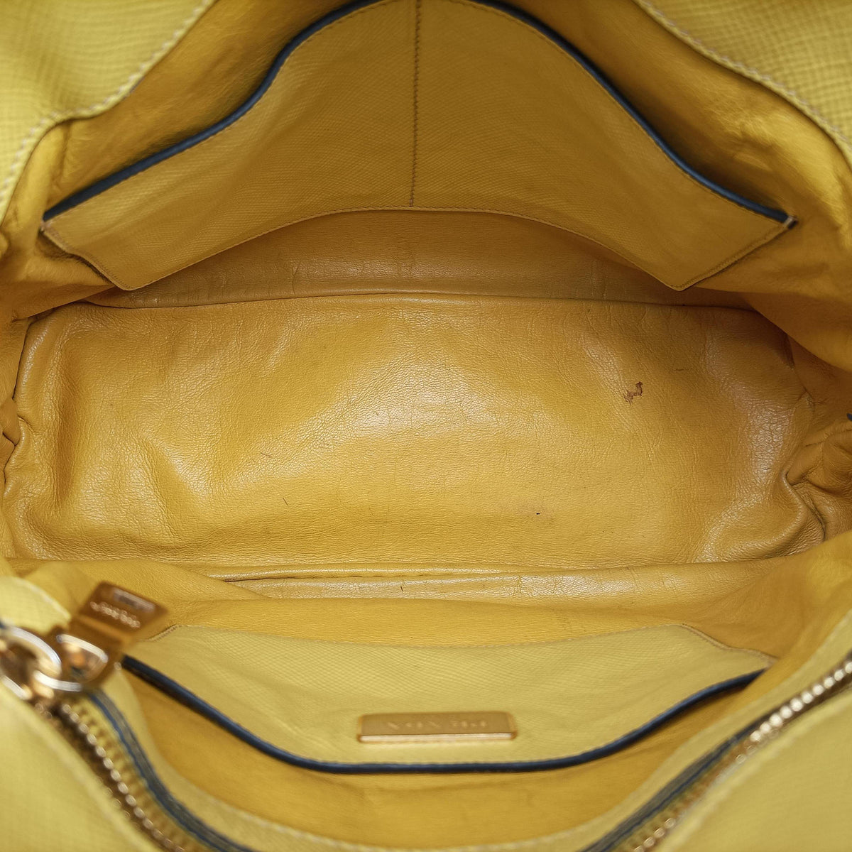 Secondhand Prada Cuir Top Handle Yellow SAFFIANO Leather BL0902 shoulderbag | stylenewstar