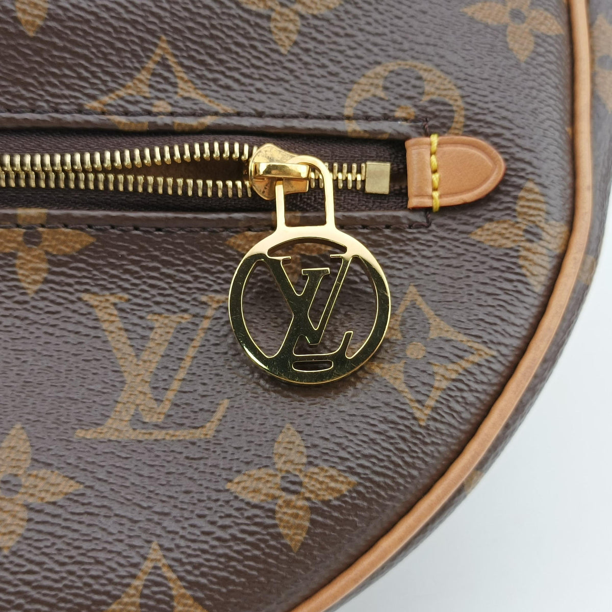 Pre-owned Louis Vuitton LOOP Brown×Beige Monogram Canvas M81098 shoulderbag | stylenewstar