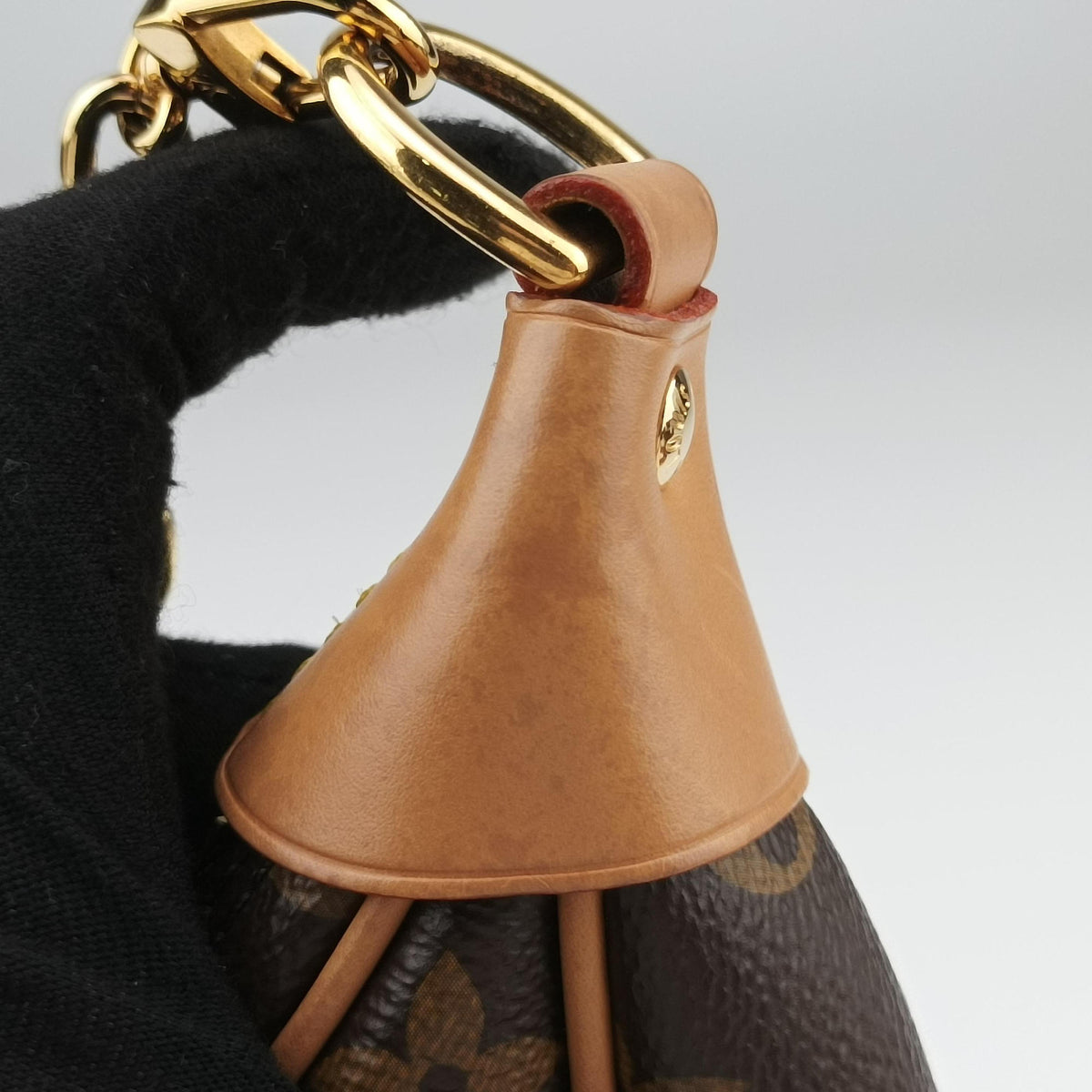 Pre-owned Louis Vuitton LOOP Brown×Beige Monogram Canvas M81098 shoulderbag | stylenewstar