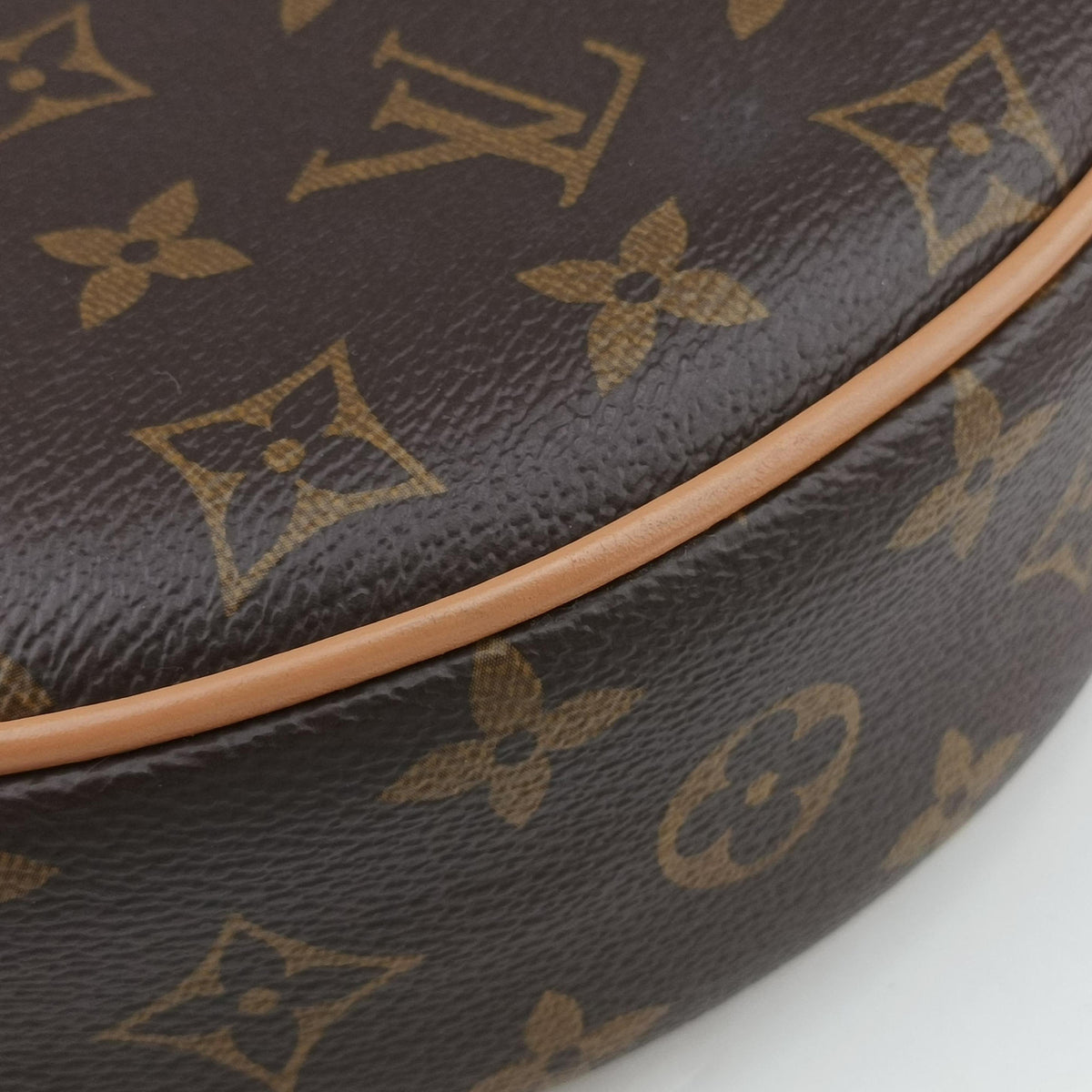 Pre-owned Louis Vuitton LOOP Brown×Beige Monogram Canvas M81098 shoulderbag | stylenewstar