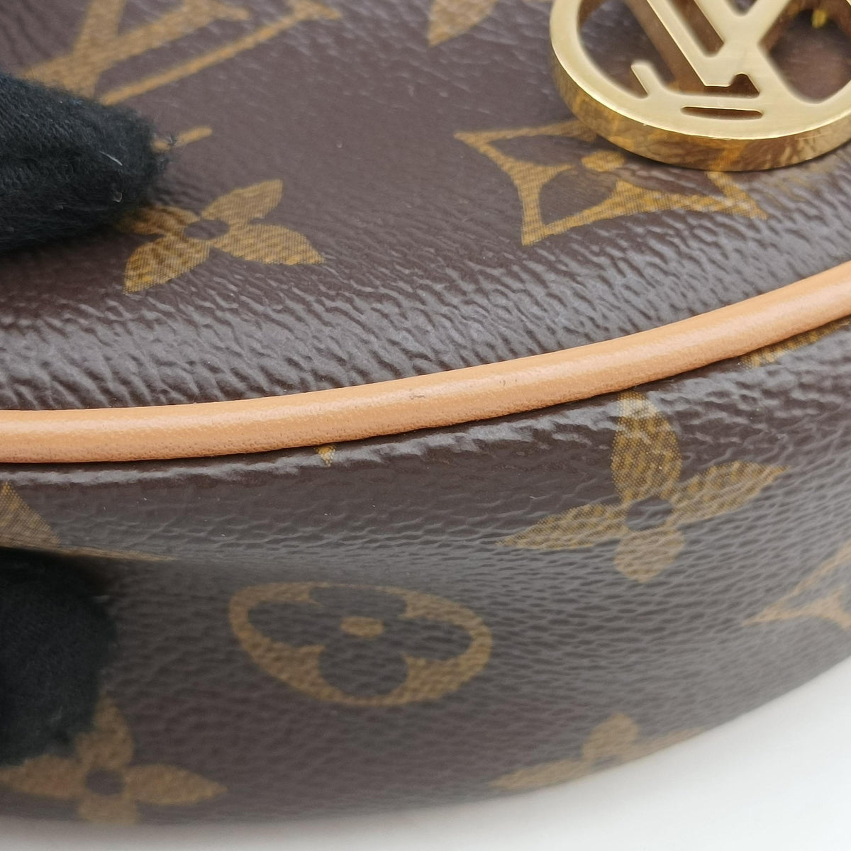 Pre-owned Louis Vuitton LOOP Brown×Beige Monogram Canvas M81098 shoulderbag | stylenewstar