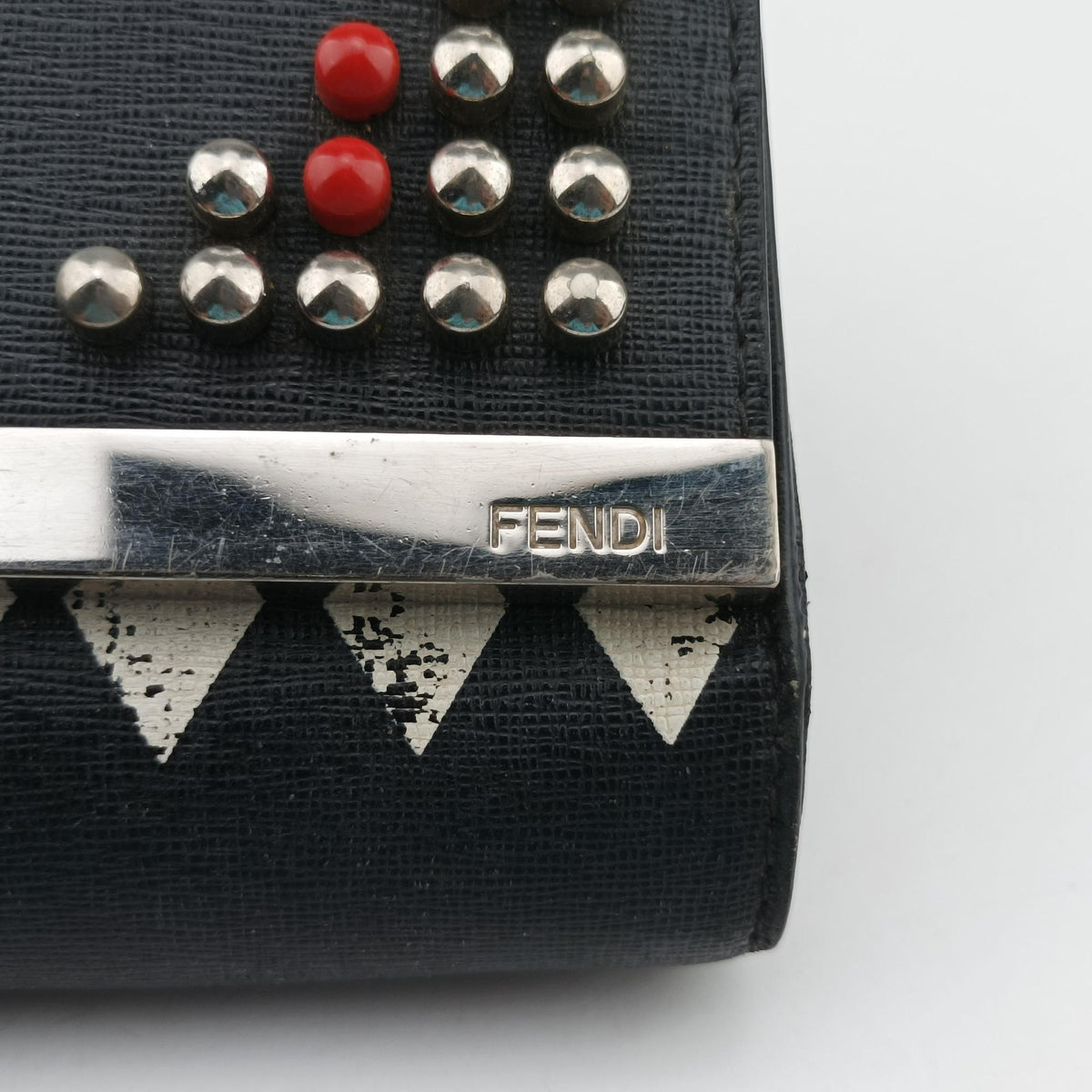 Pre-owned Fendi Monster Eyes Continental Black Leather 8M0322 shoulderbag | stylenewstar