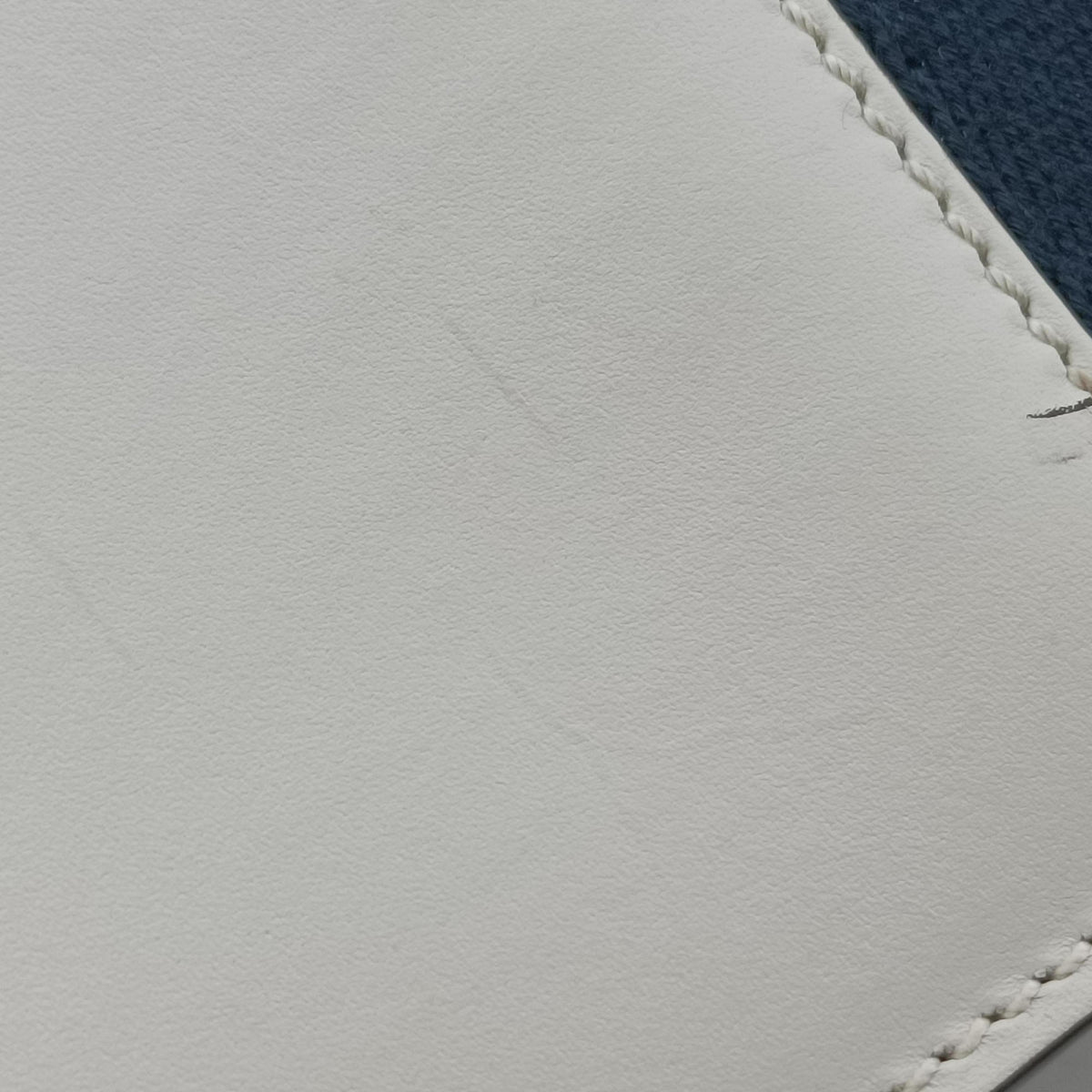 Pre-owned Gucci Sylvie White Leather 421882 shoulderbag | stylenewstar