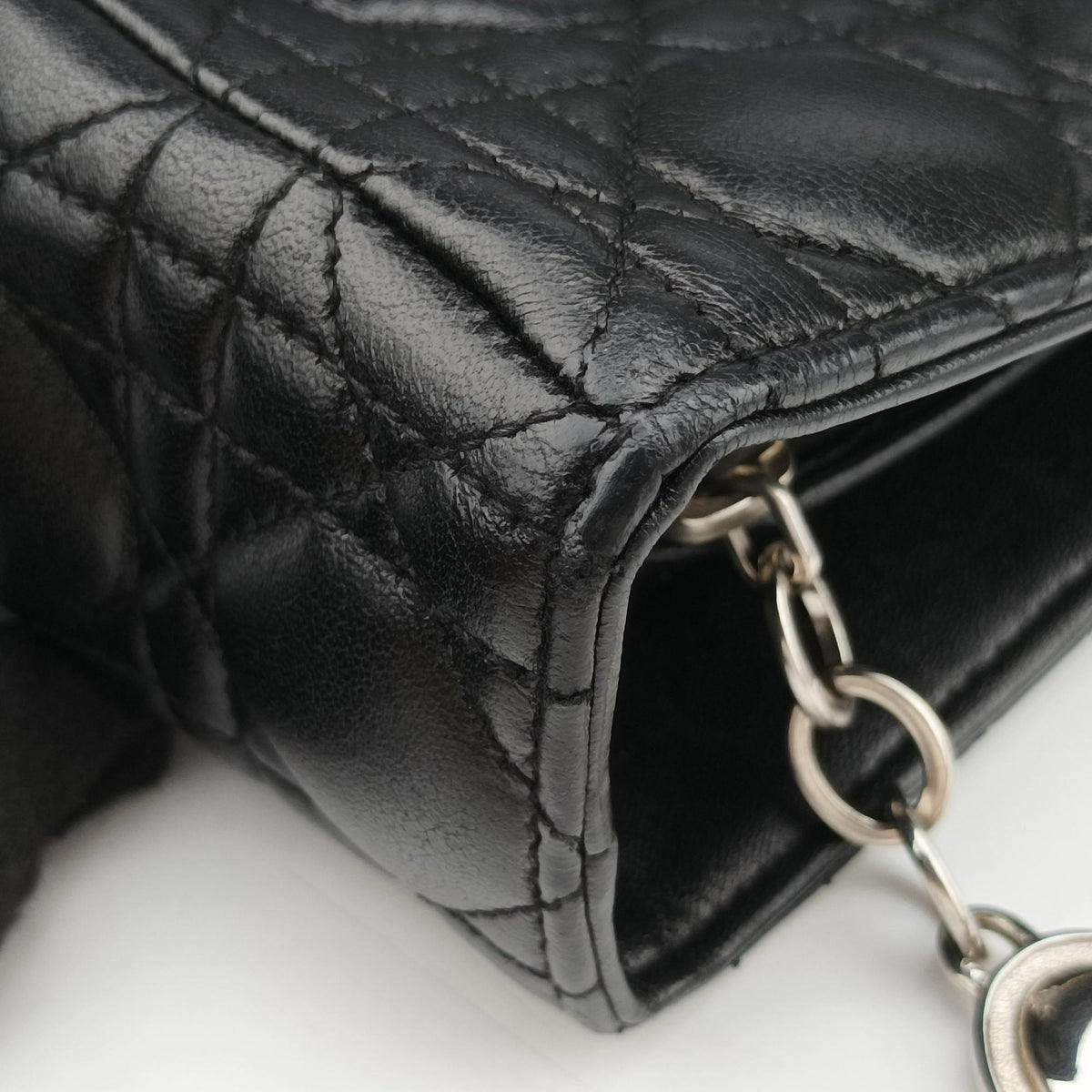 Secondhand Christian Dior Lady Dior Black lambskin  handbag | stylenewstar
