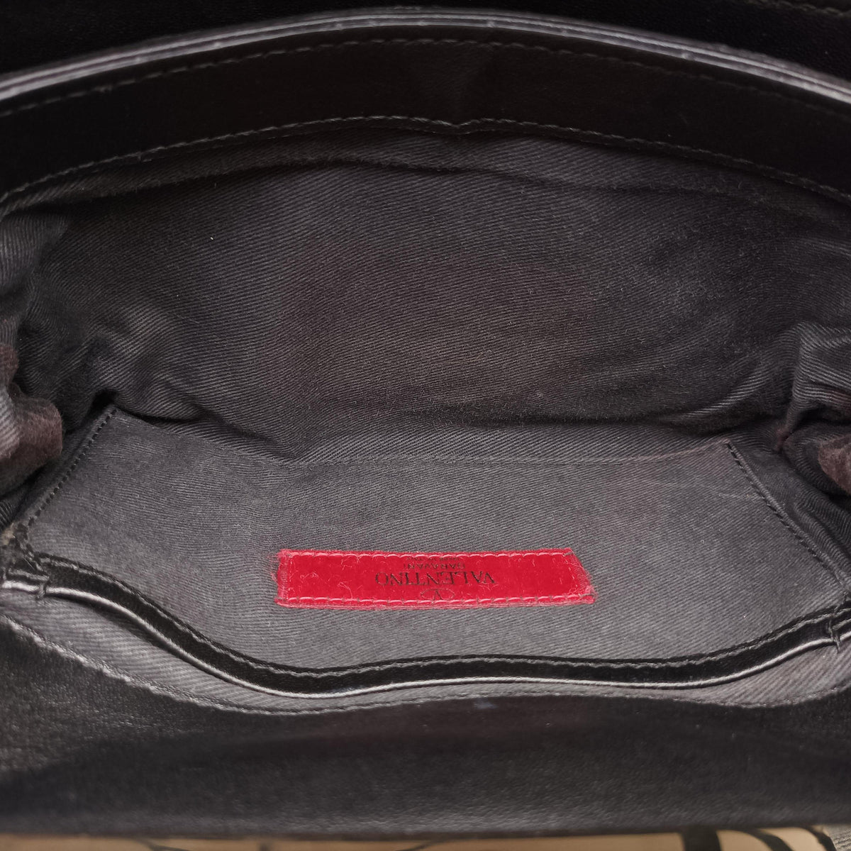 Pre-owned Valentino Rockstud Va Va Voom Black Leather  shoulderbag | stylenewstar