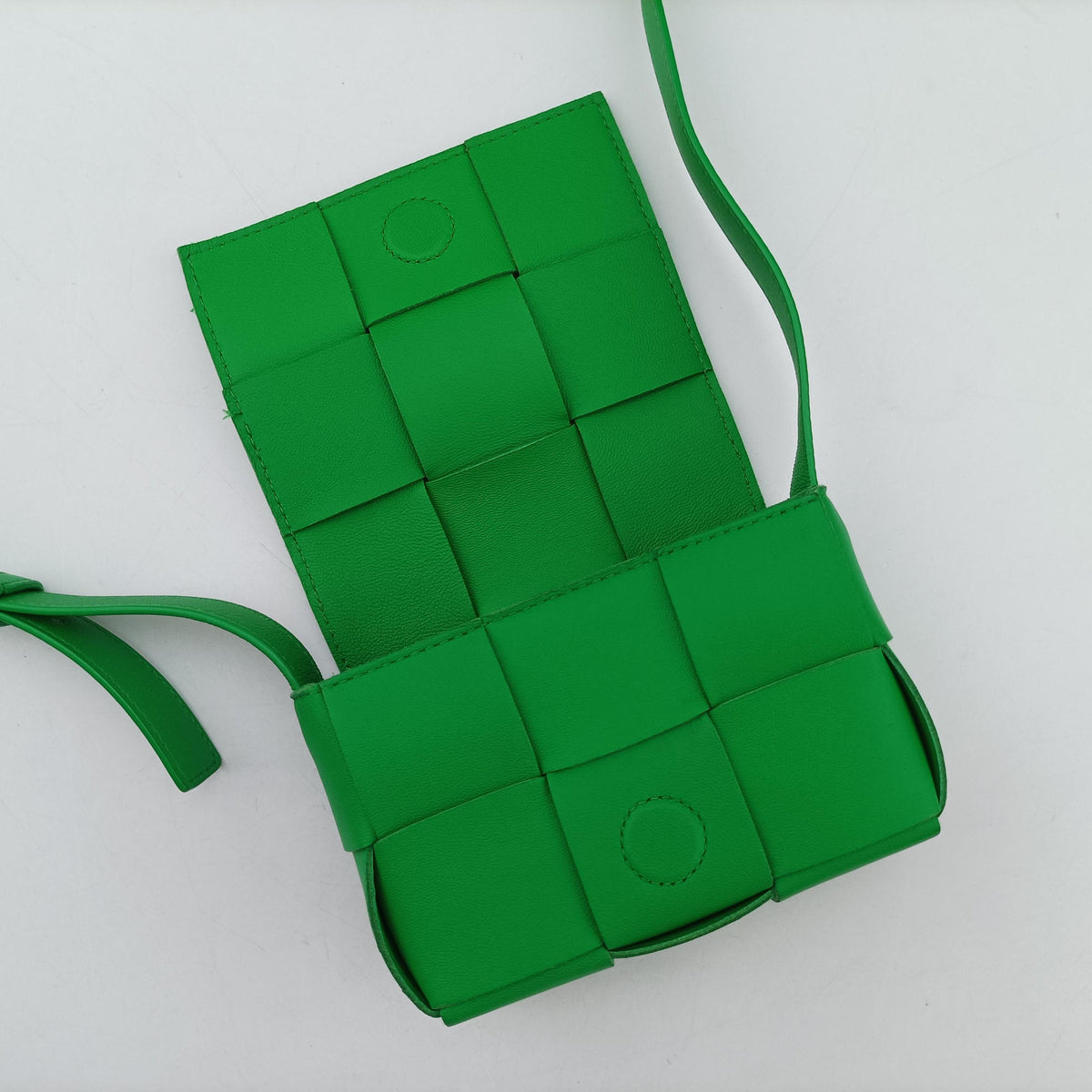 Vintage Bottega Veneta candy cassette Green lambskin  shoulderbag | stylenewstar