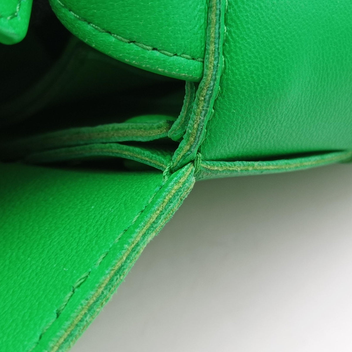 Vintage Bottega Veneta candy cassette Green lambskin  shoulderbag | stylenewstar