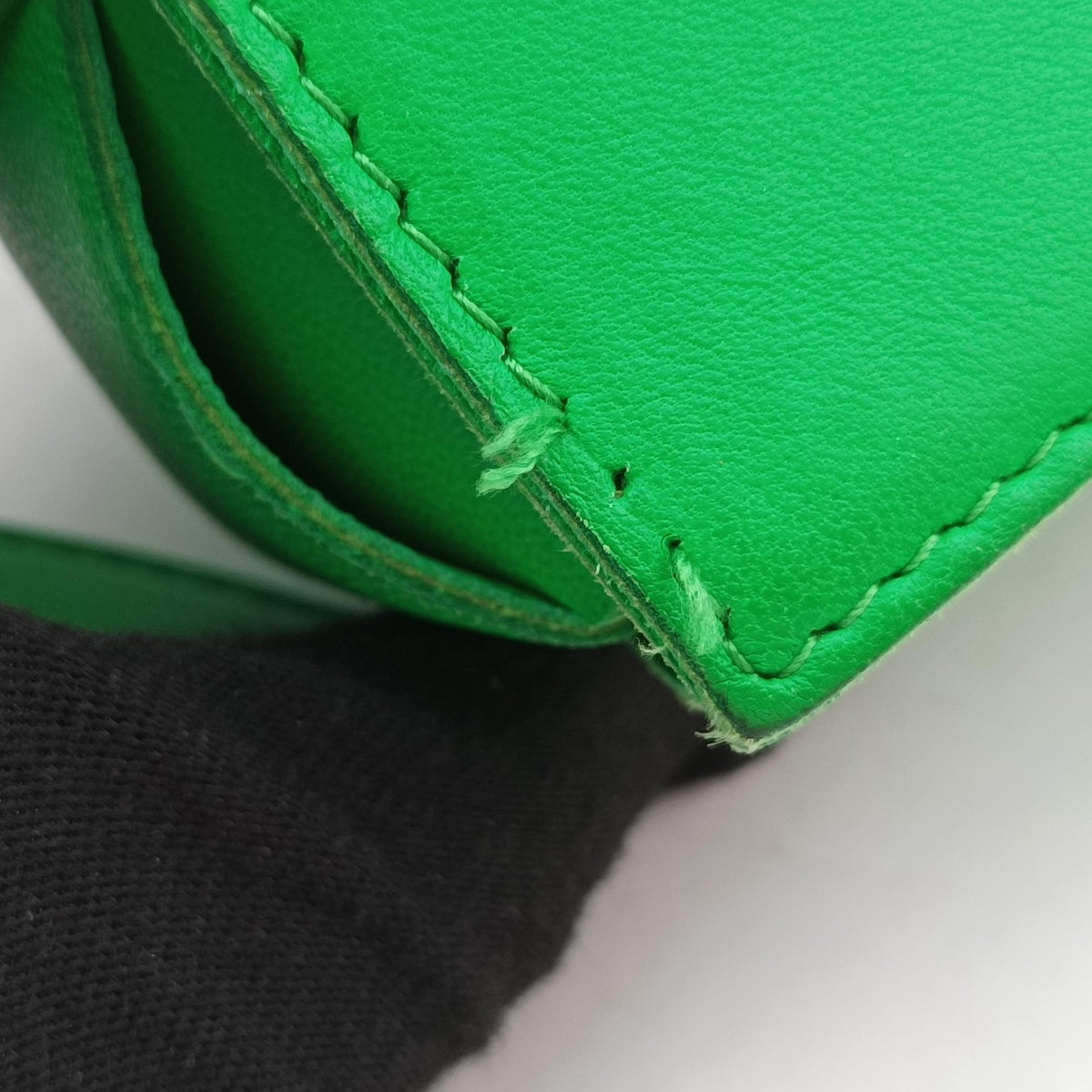 Pre-owned Bottega Veneta candy cassette Green lambskin  shoulderbag | stylenewstar