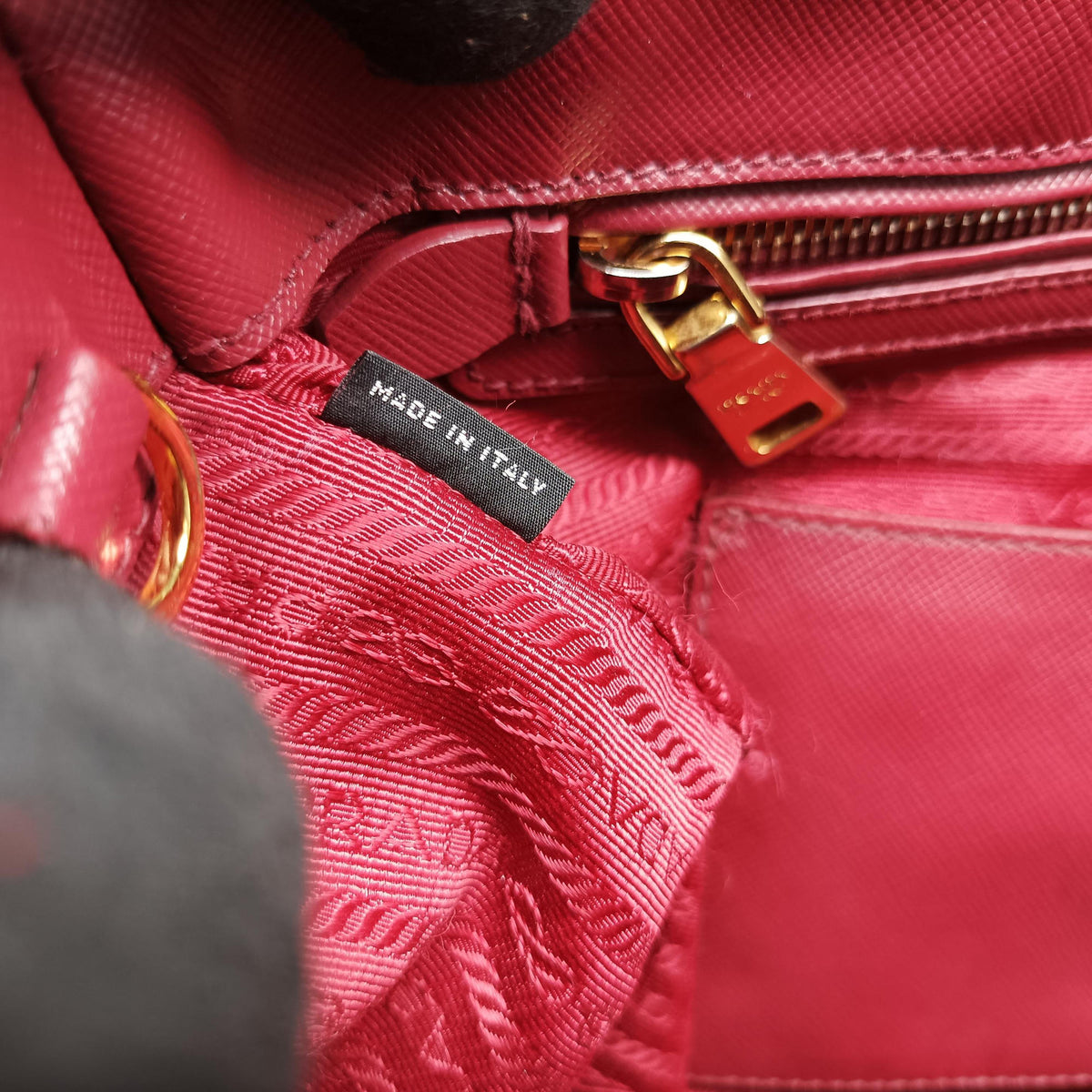 Secondhand Prada Galleria Burgundy SAFFIANO Leather BN1874 handbag | stylenewstar
