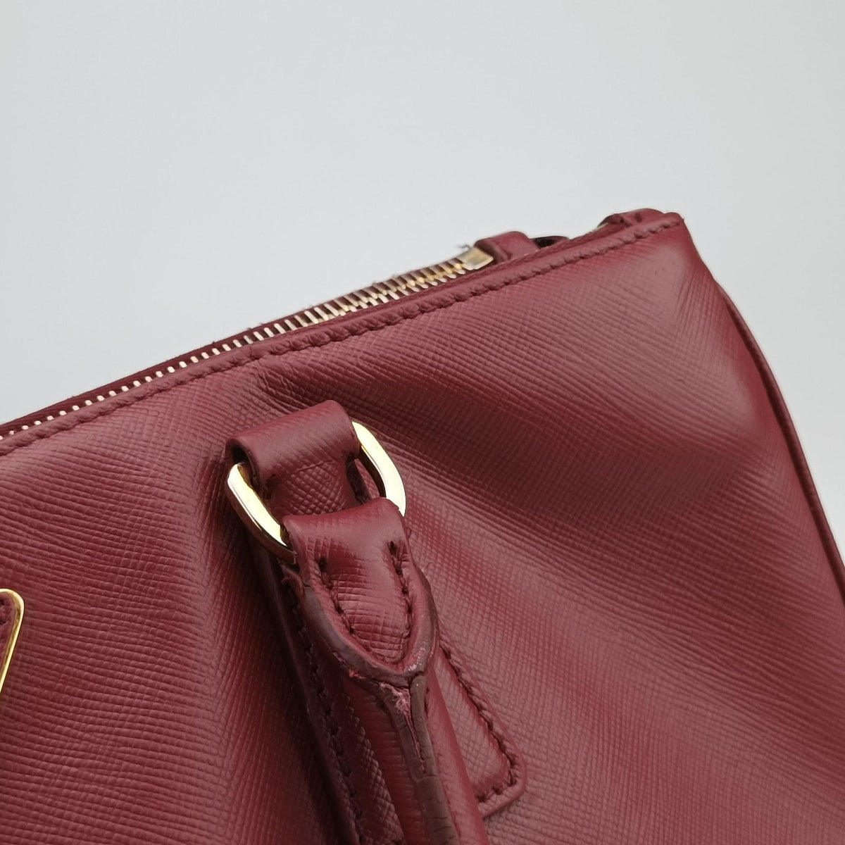Secondhand Prada Galleria Burgundy SAFFIANO Leather BN1874 handbag | stylenewstar