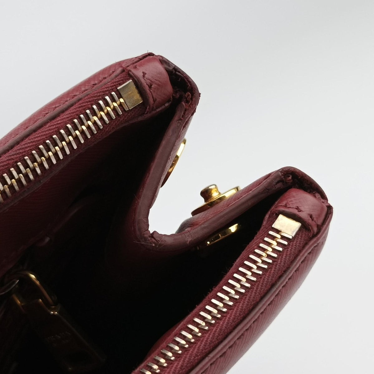 Secondhand Prada Galleria Burgundy SAFFIANO Leather BN1874 handbag | stylenewstar