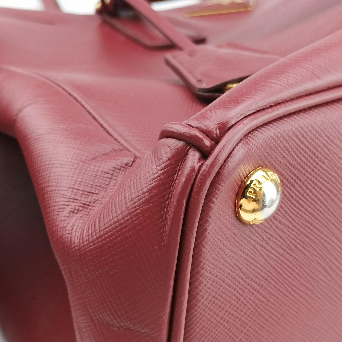Secondhand Prada Galleria Burgundy SAFFIANO Leather BN1874 handbag | stylenewstar