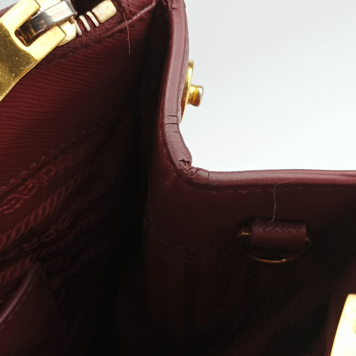 Secondhand Prada Galleria Burgundy SAFFIANO Leather BN1874 handbag | stylenewstar