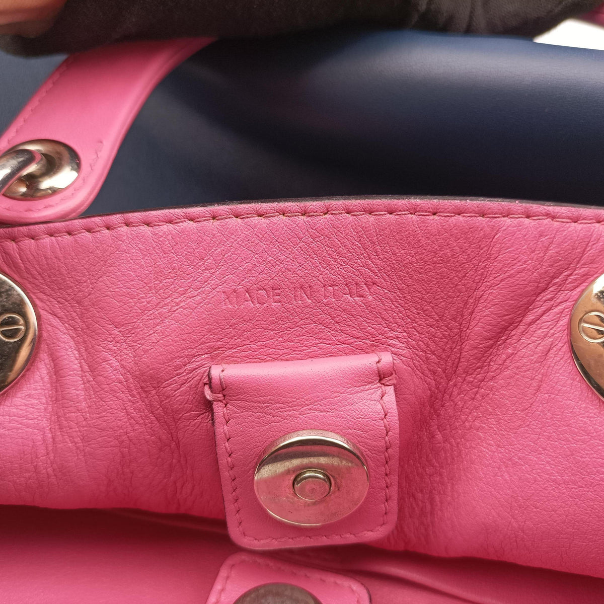 Secondhand Christian Dior Diorissimo Navy×Pink Leather  shoulderbag | stylenewstar
