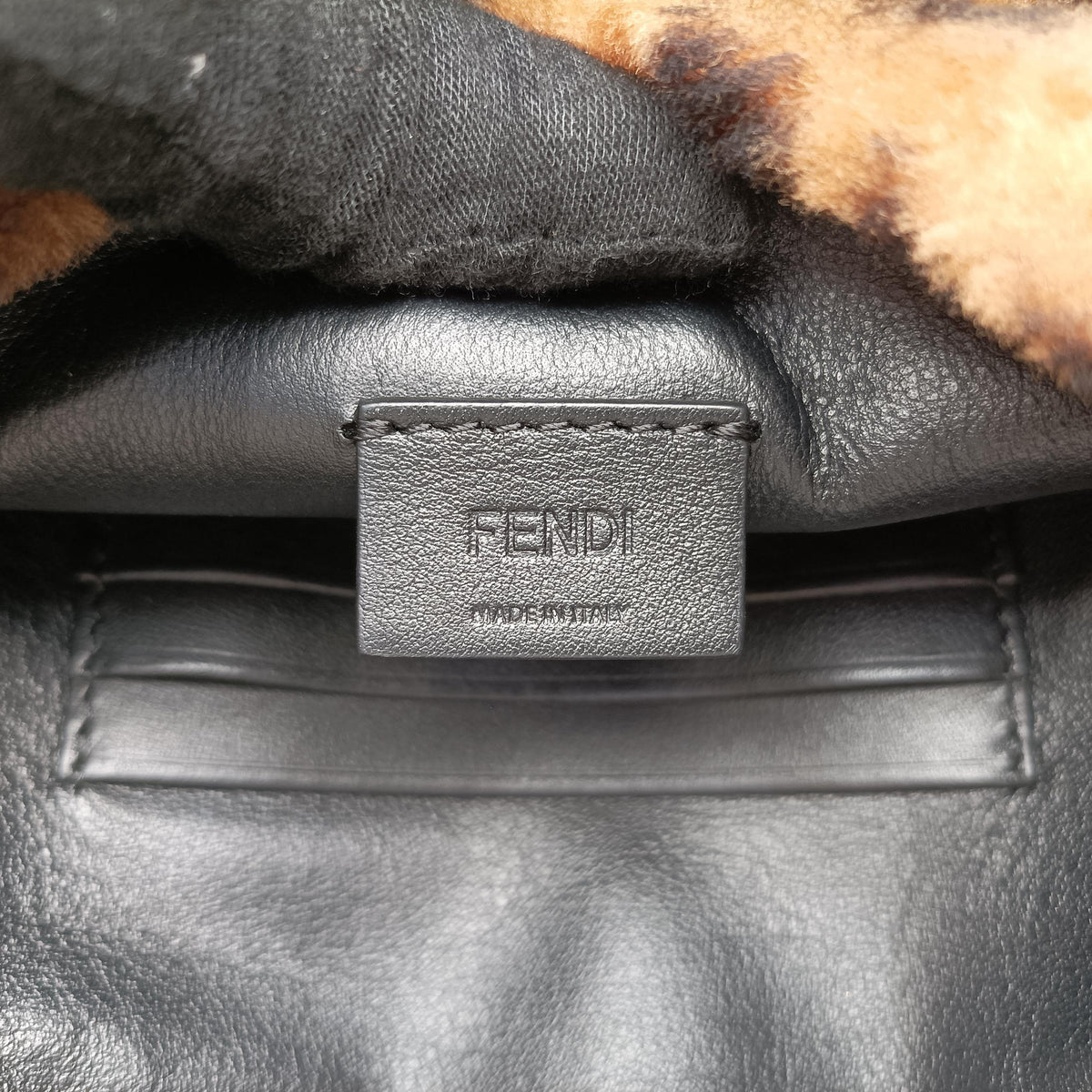 Pre-owned Fendi BAGUETTE Brown×Black fur 8BS017 shoulderbag | stylenewstar