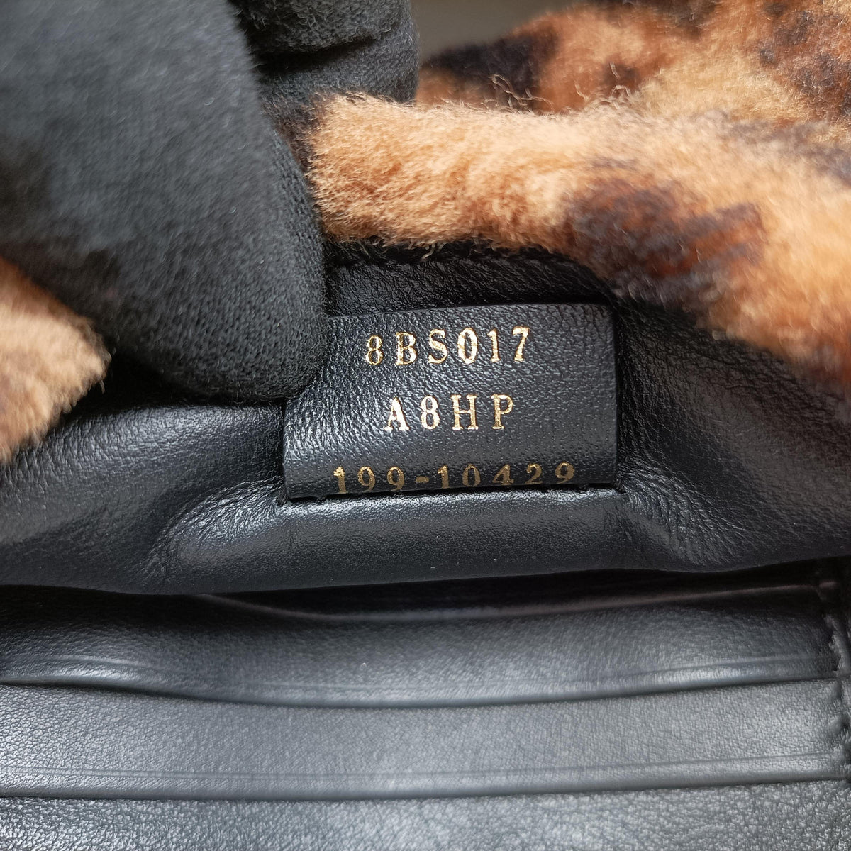 Pre-owned Fendi BAGUETTE Brown×Black fur 8BS017 shoulderbag | stylenewstar