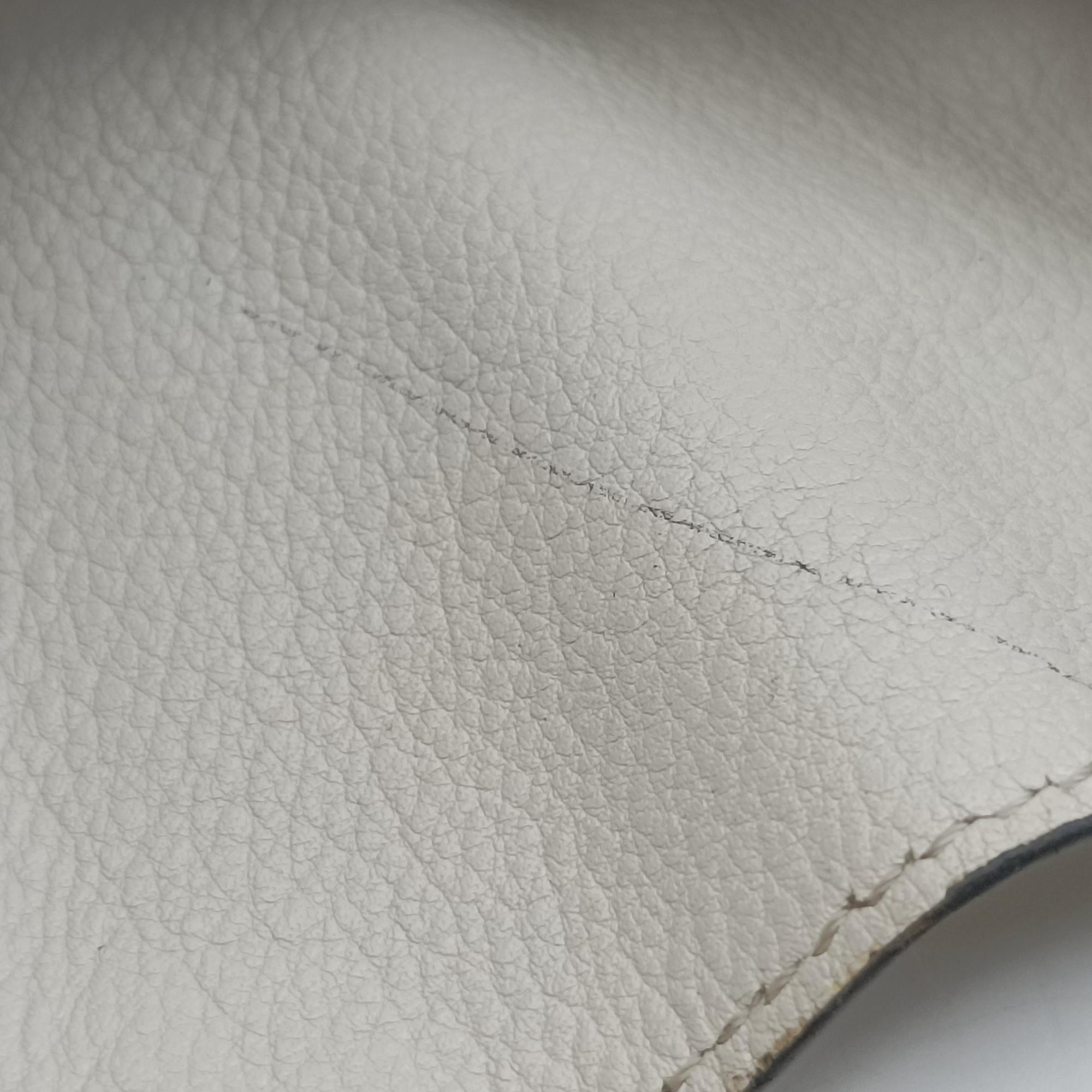 Secondhand Loewe Hammock White Leather  shoulderbag | stylenewstar