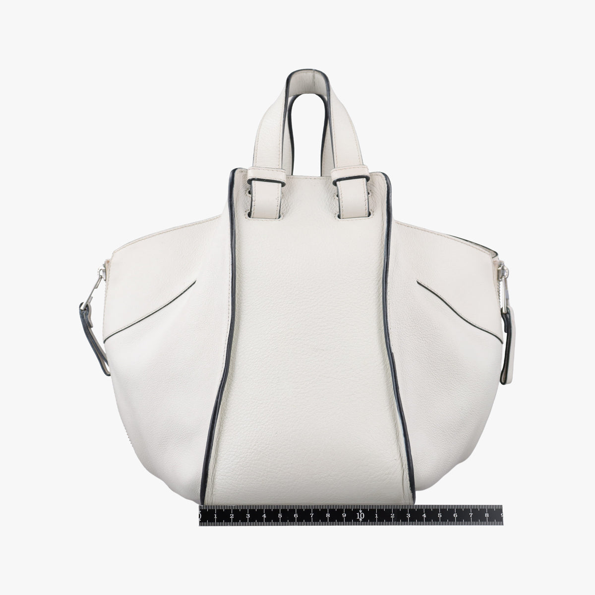 Secondhand Loewe Hammock White Leather  shoulderbag | stylenewstar
