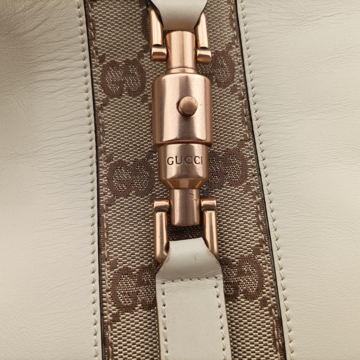 Pre-owned Gucci Piston Lock Jackie Hobo White Leather×canvas 120885 shoulderbag | stylenewstar