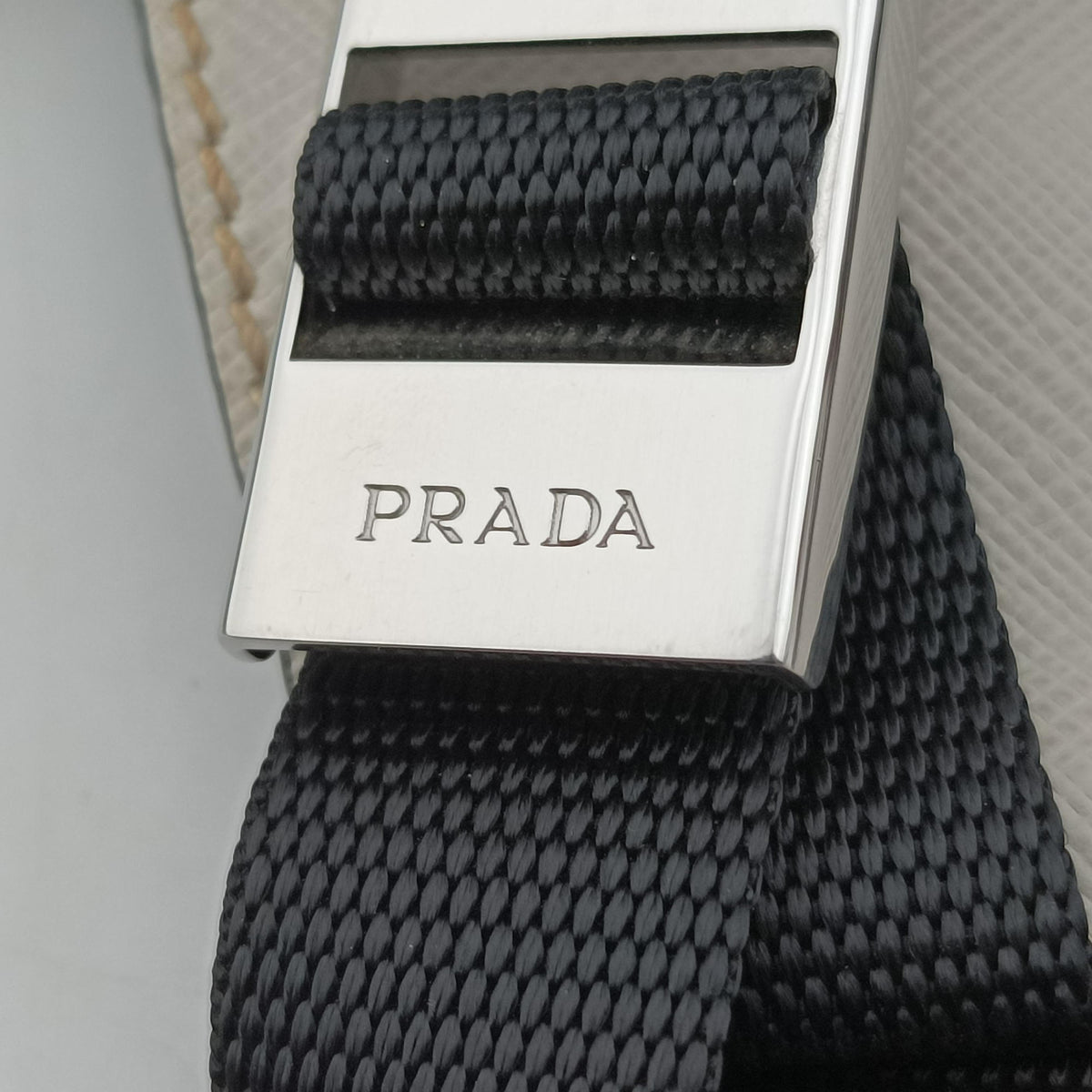 Pre-owned Prada Triangle Logo White Saffiano Leather 2VL012 bum bag/waist bag | stylenewstar