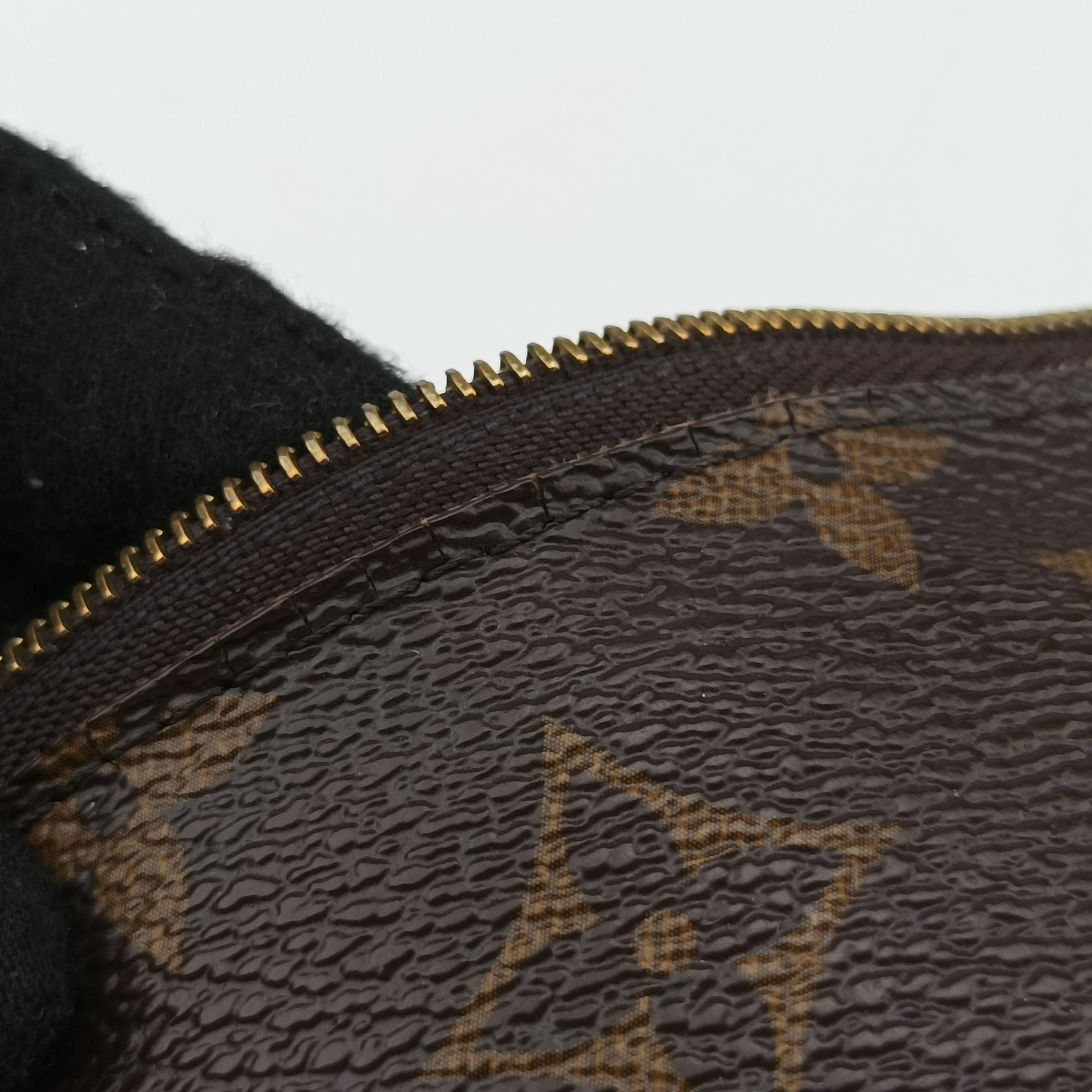 Pre-owned Louis Vuitton Pochette Double Zip Brown Monogram Giant M69203 shoulderbag | stylenewstar