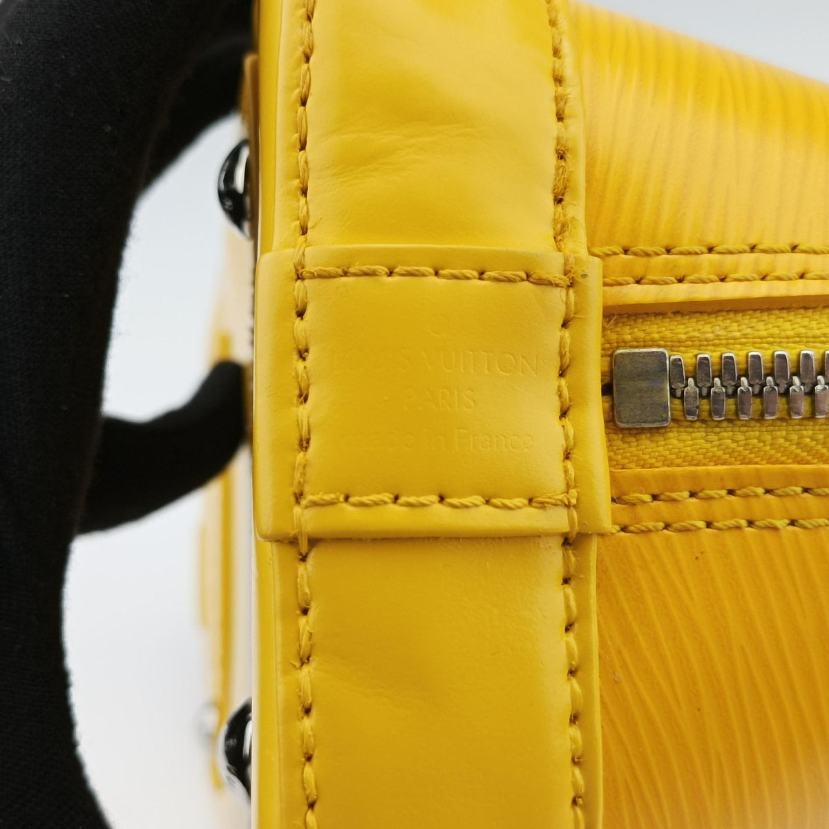 Pre-owned Louis Vuitton Alma BB Citrine Epi M40866 shoulderbag | stylenewstar