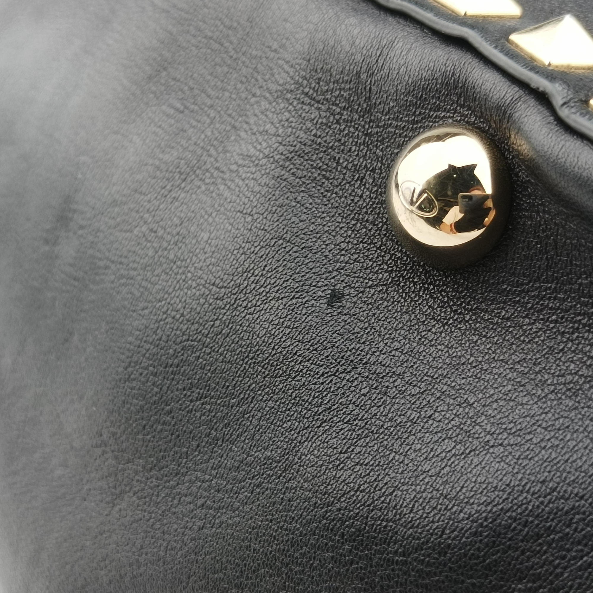 Pre-owned Valentino Rockstud Black Leather  shoulderbag | stylenewstar