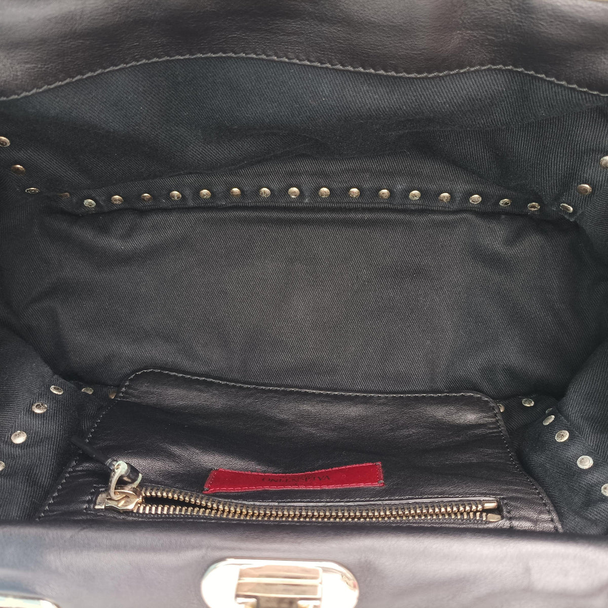 Pre-owned Valentino Rockstud Black Leather  shoulderbag | stylenewstar