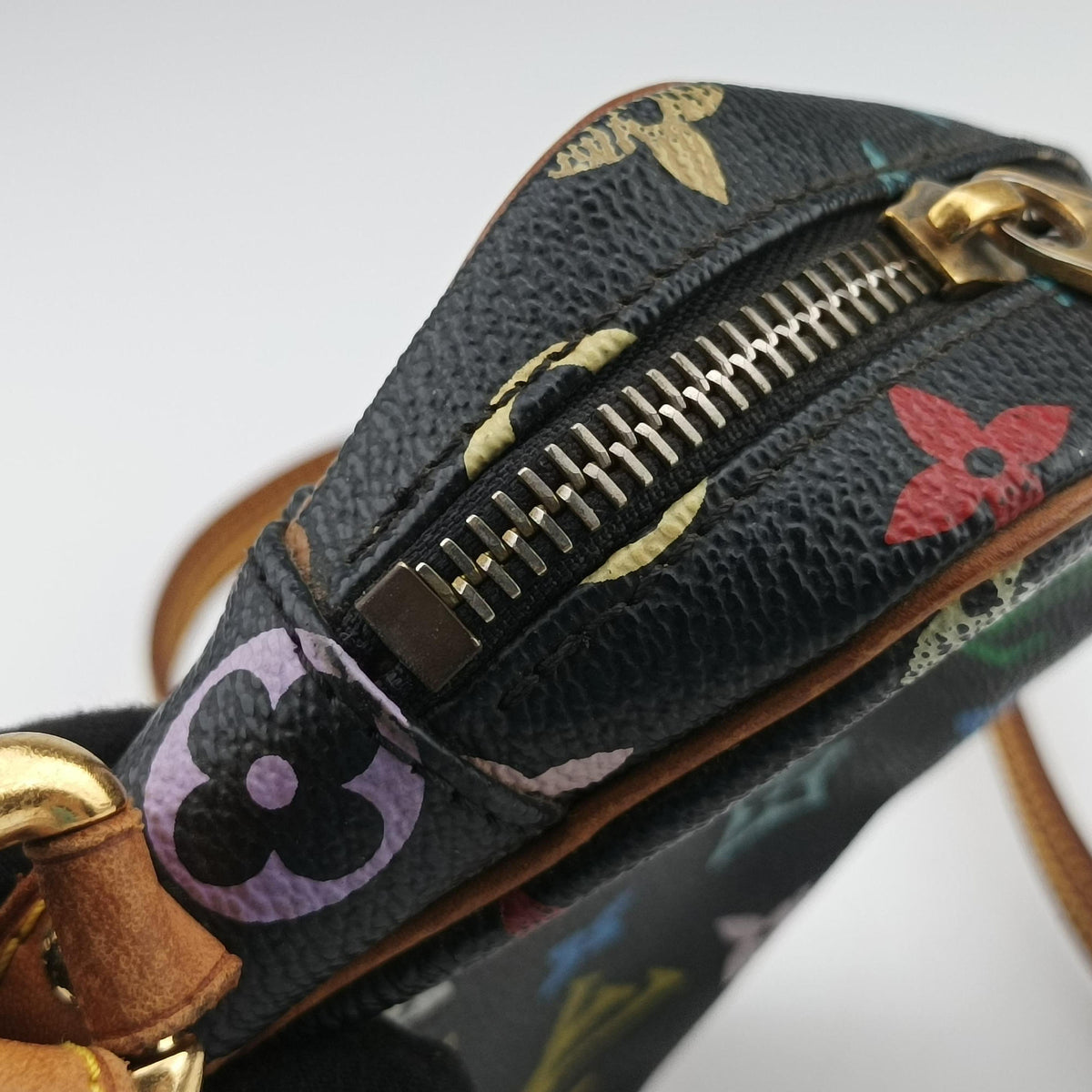 Pre-owned Louis Vuitton RIFT Noir Monogram Multicolor M40056 shoulderbag | stylenewstar